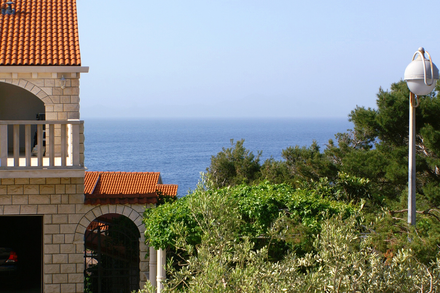 Two bedroom apartment with terrace and sea view Zavalatica, Korčula  A-a