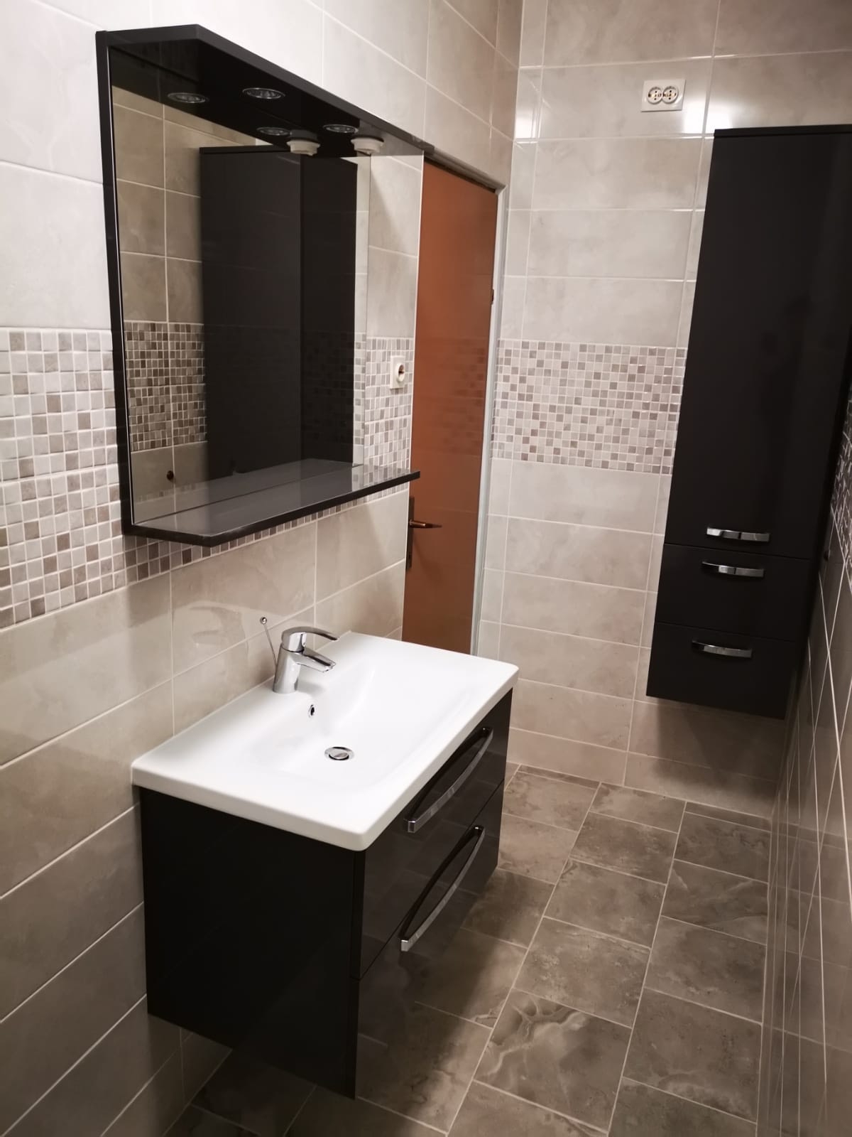 Two bedroom apartment with terrace and sea view Zavalatica, Korčula  A-a