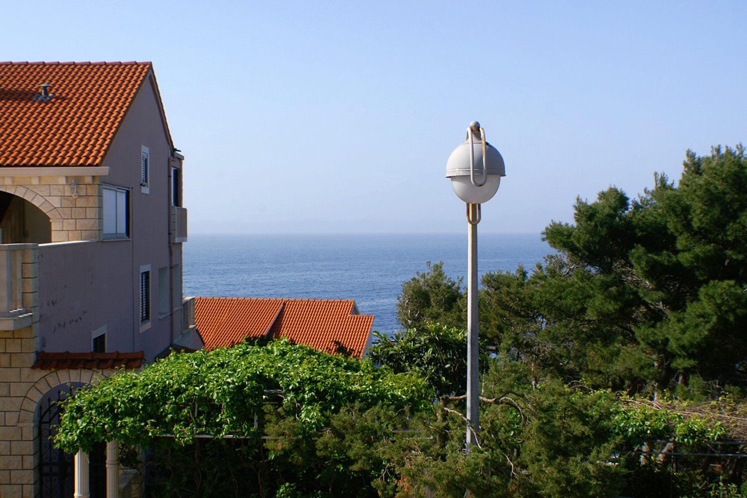 Two bedroom apartment with terrace and sea view Zavalatica, Korčula  A-a