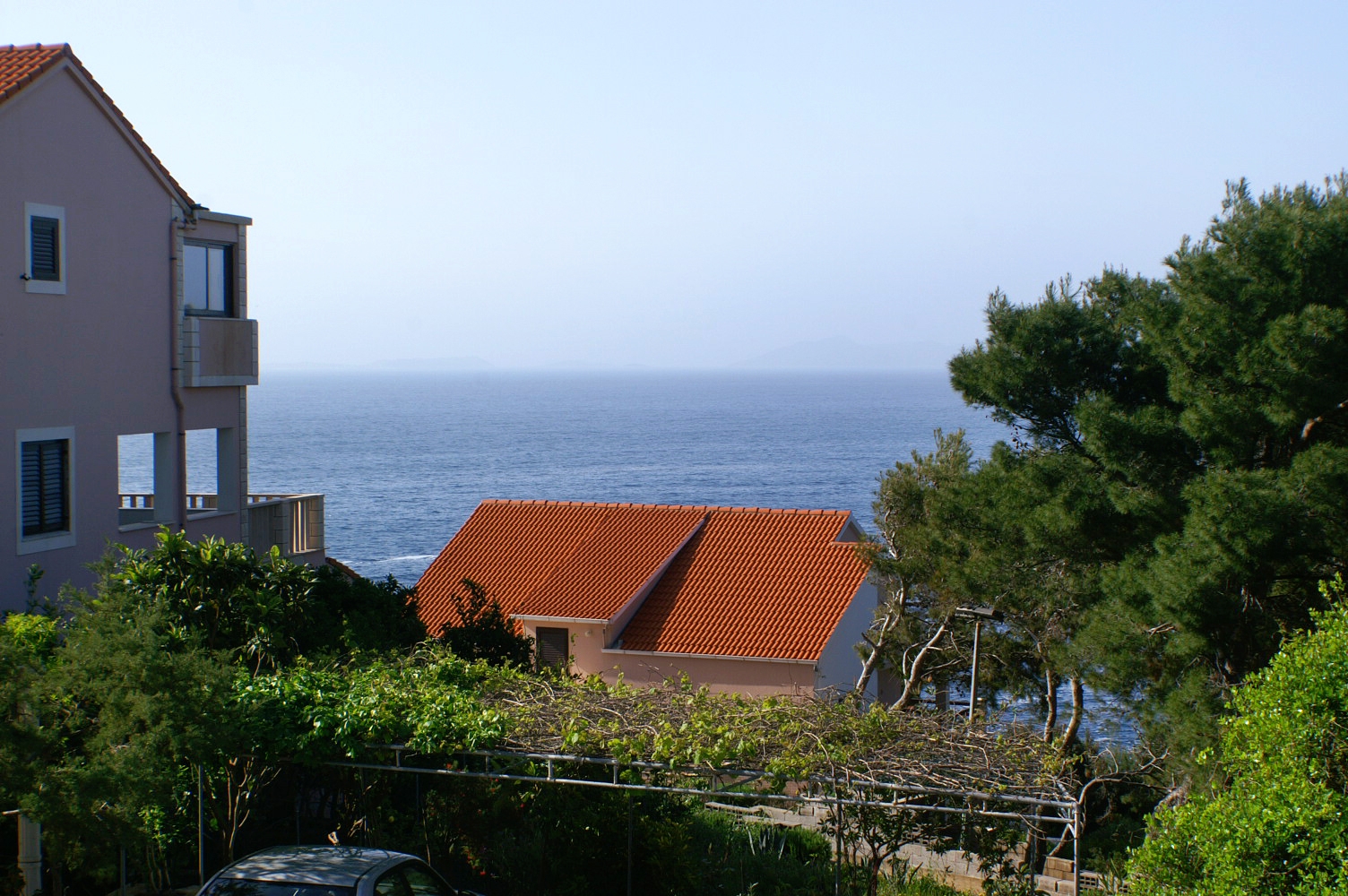 Two bedroom apartment with terrace and sea view Zavalatica, Korčula  A-b