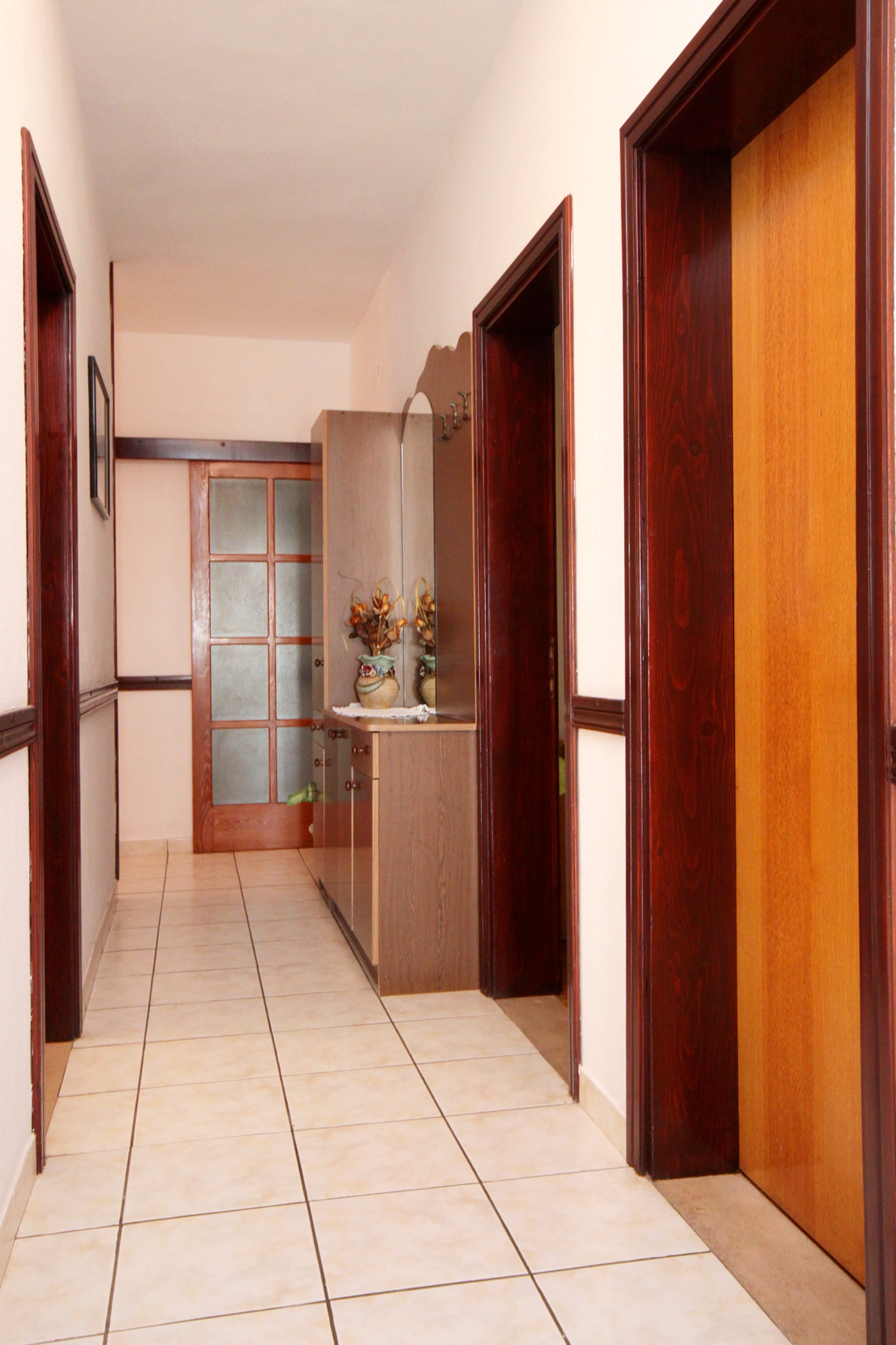 Three bedroom apartment with terrace and sea view Zavalatica, Korčula  A-a