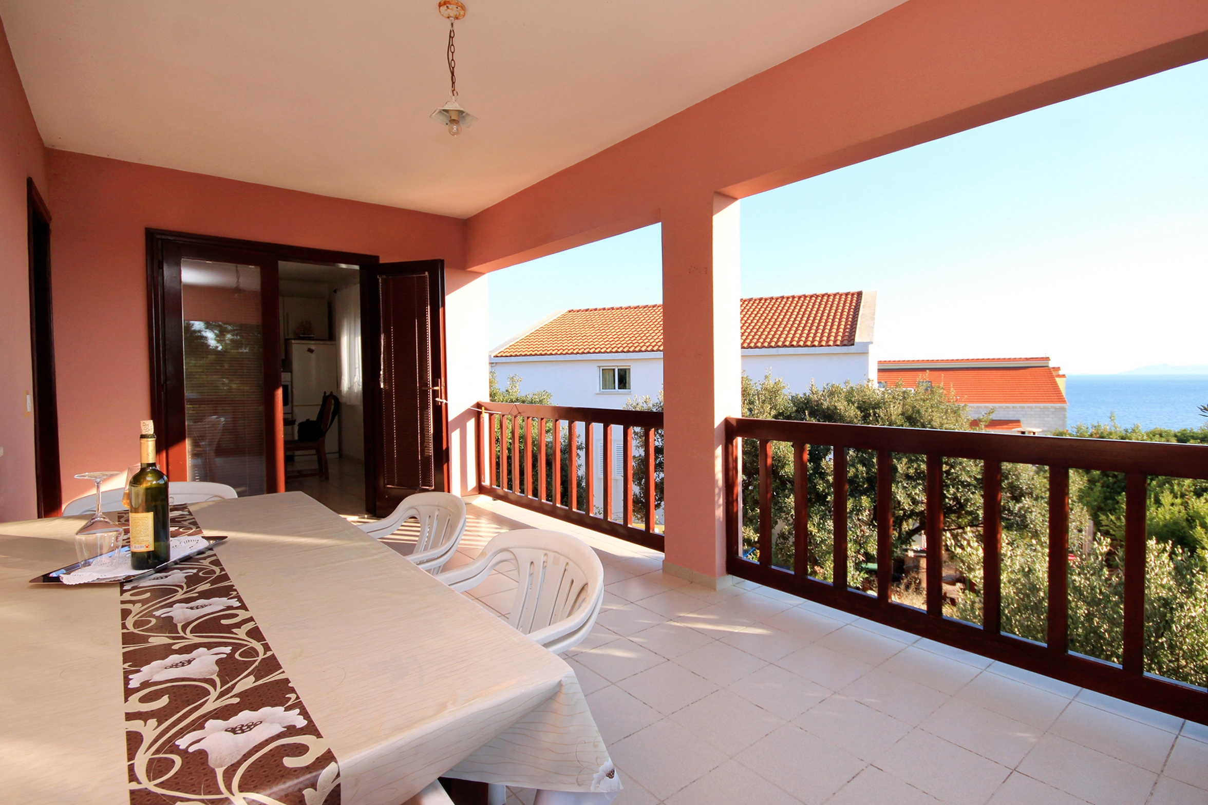 Three bedroom apartment with terrace and sea view Zavalatica, Korčula  A-a