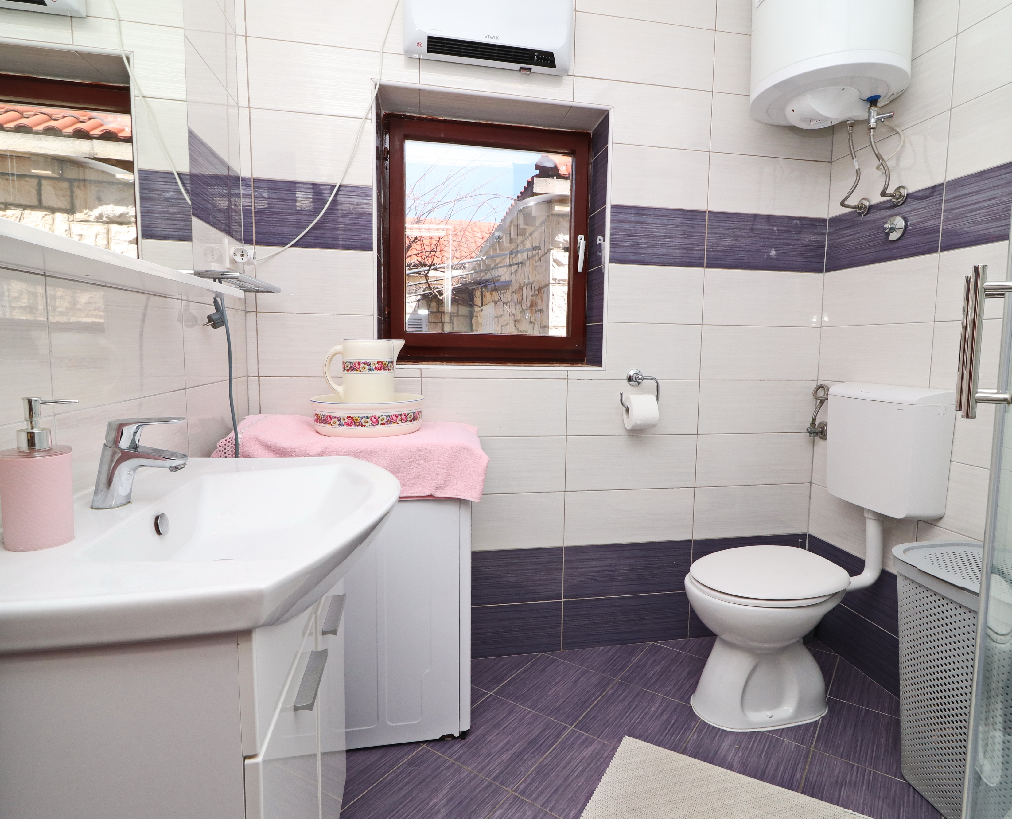 Three bedroom apartment near beach Brna, Korčula  A-a