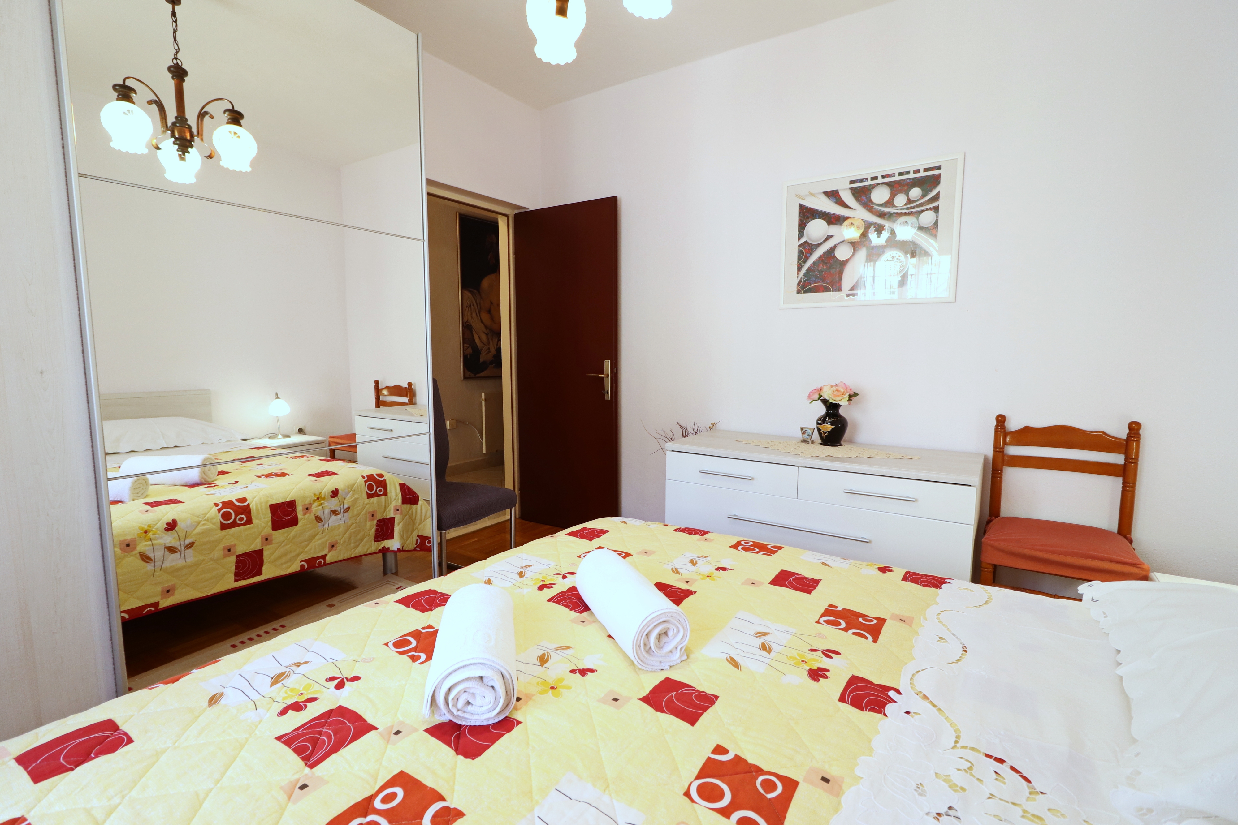 Three bedroom apartment near beach Brna, Korčula  A-a