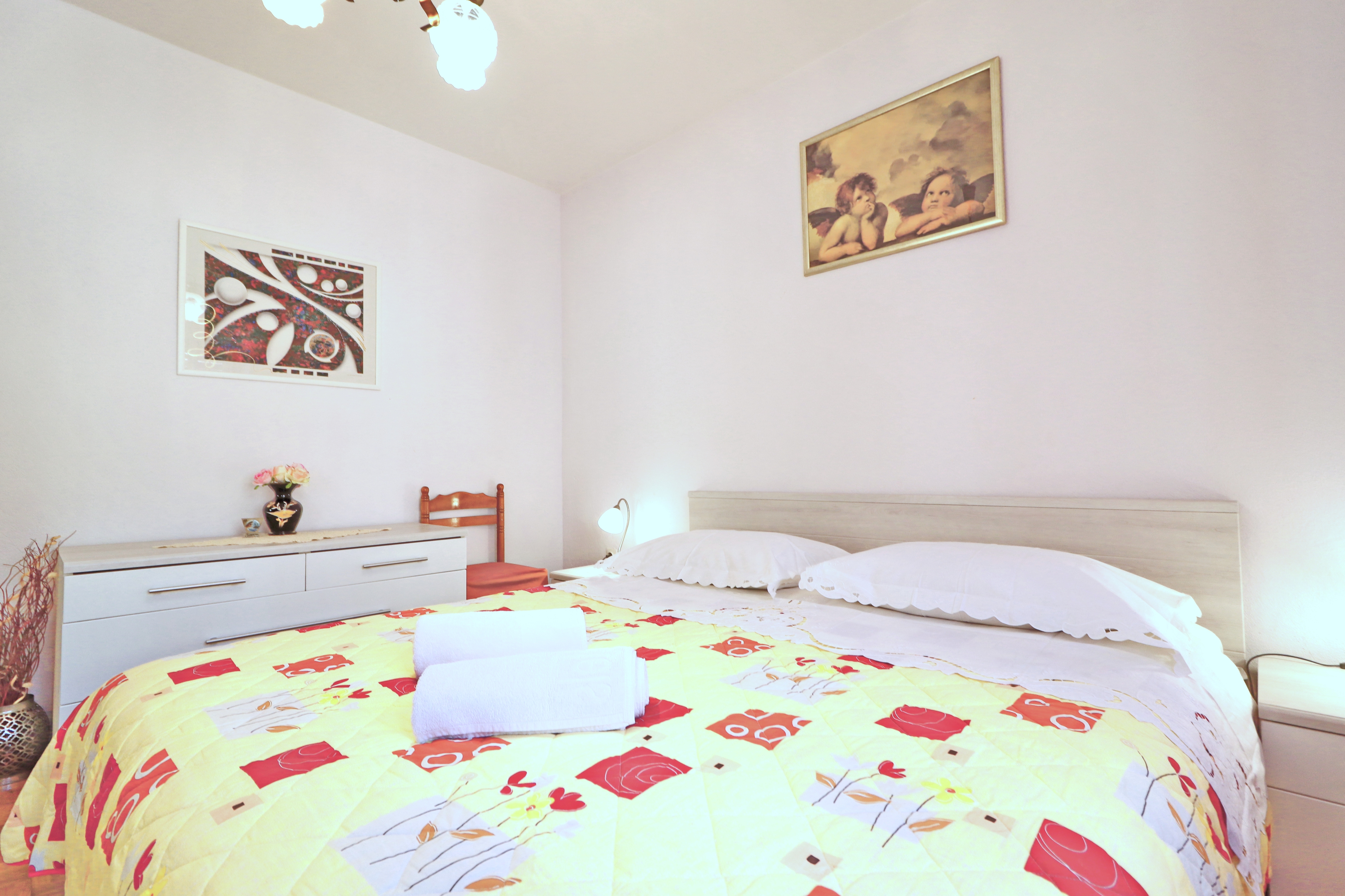 Three bedroom apartment near beach Brna, Korčula  A-a