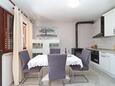 Brna, Столовая в размещении типа apartment, WiFi.