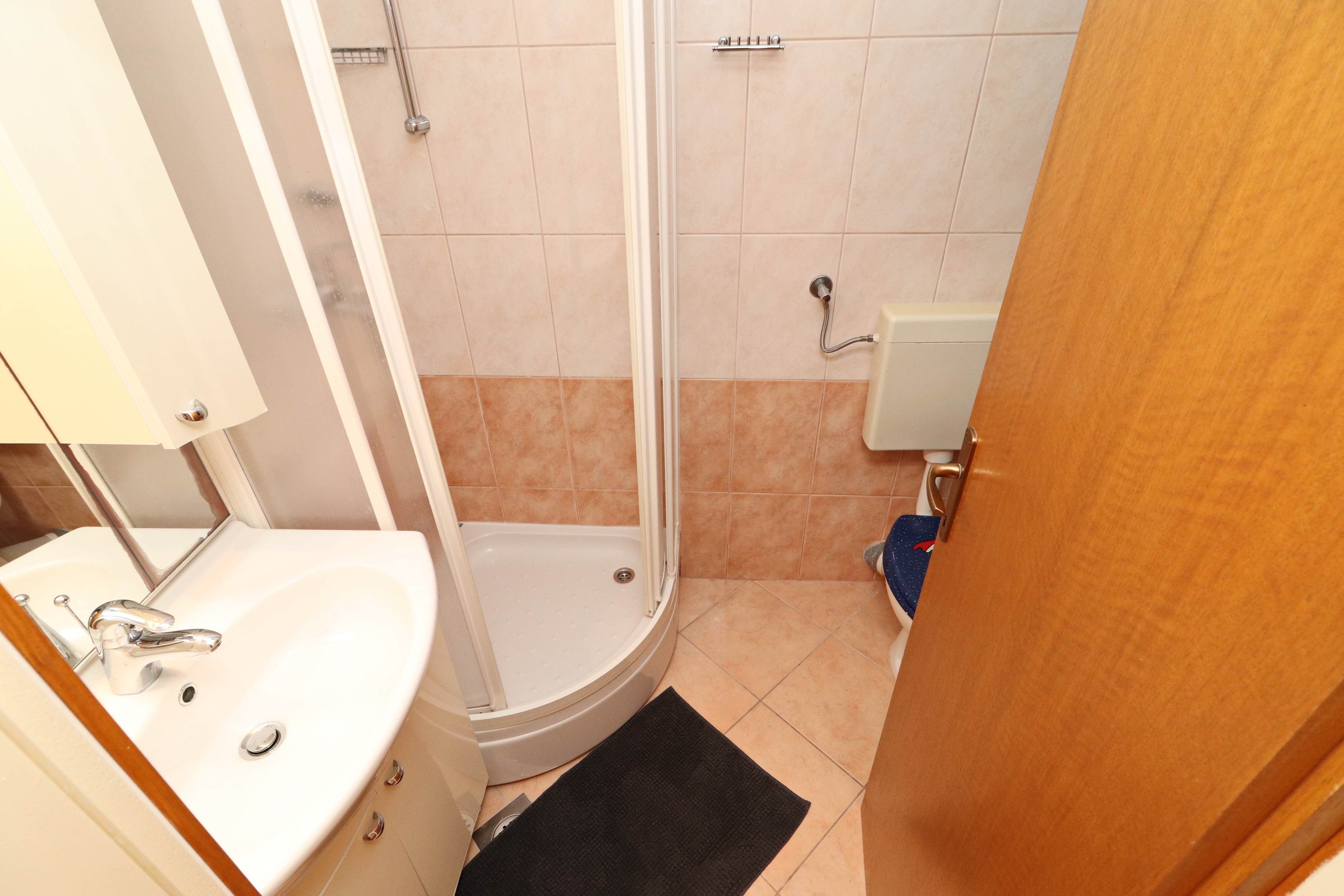 Three bedroom apartment near beach Brna, Korčula  A-b