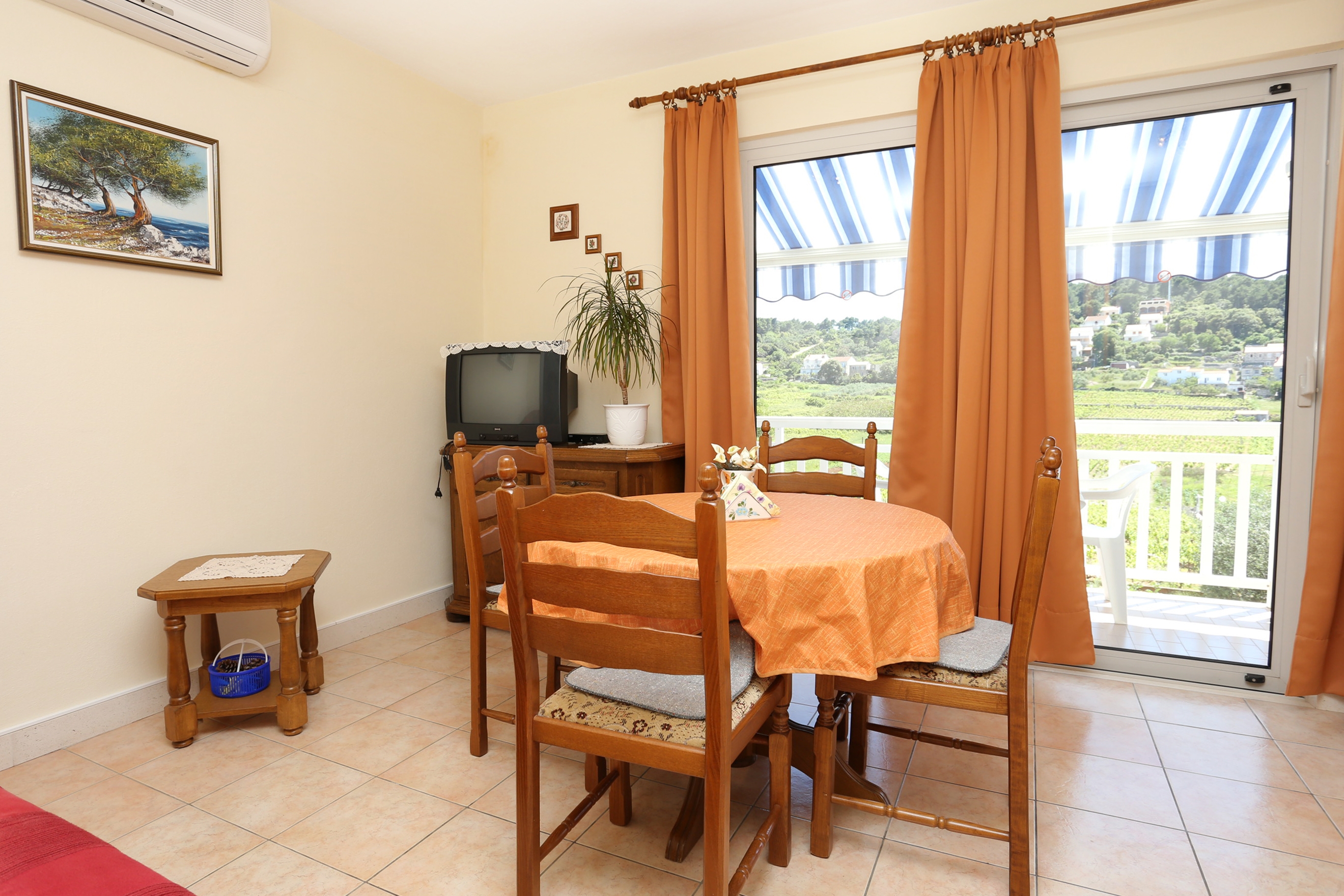 One bedroom apartment with balcony and sea view Lumbarda, Korčula (A-4471-a)