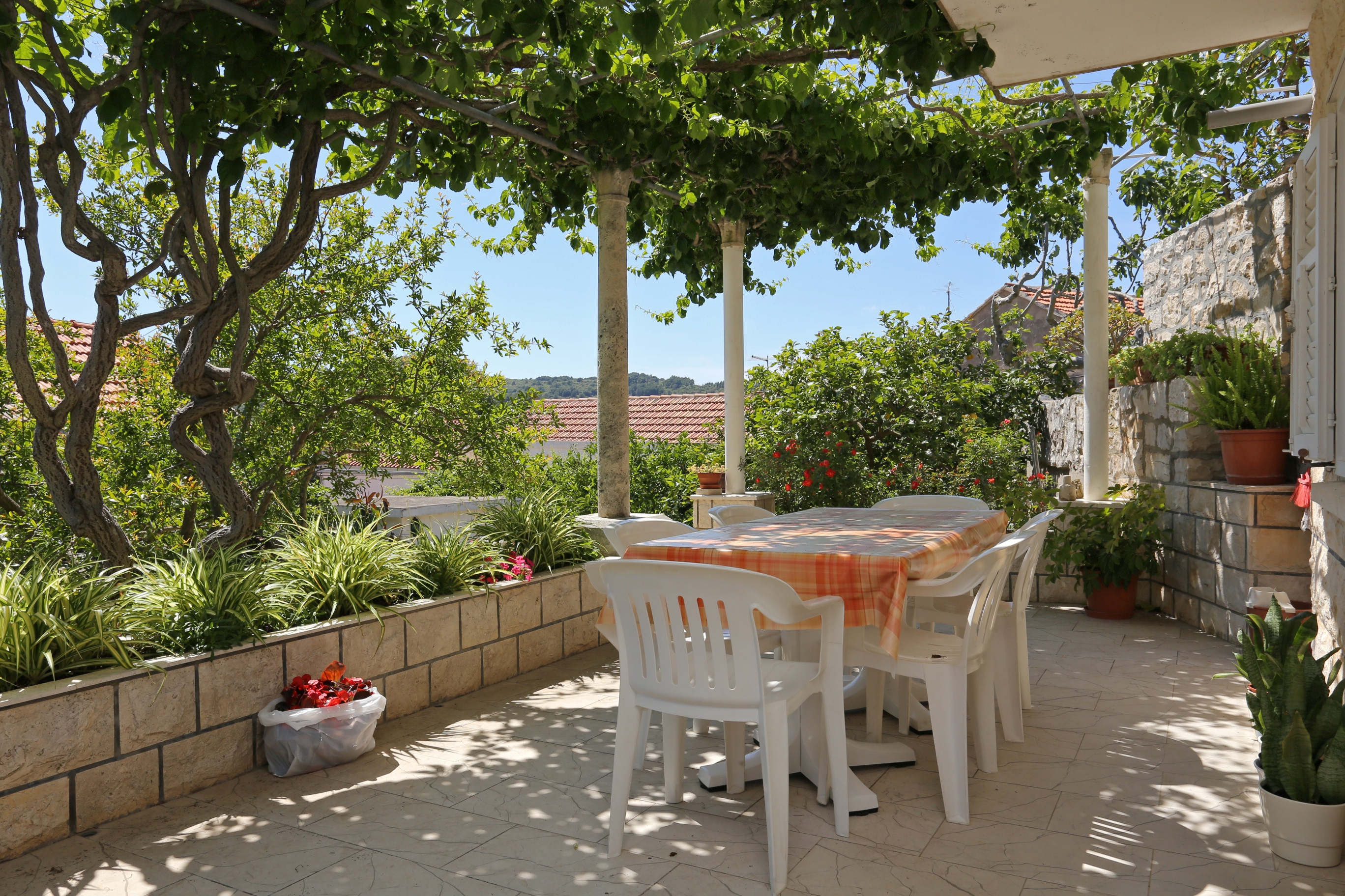 Two bedroom apartment with terrace Lumbarda, Korčula  A-a