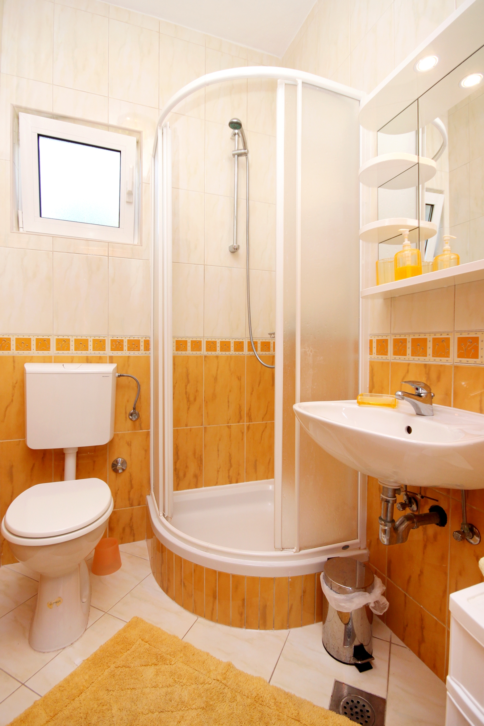 One bedroom apartment near beach Brna, Korčula  A-a