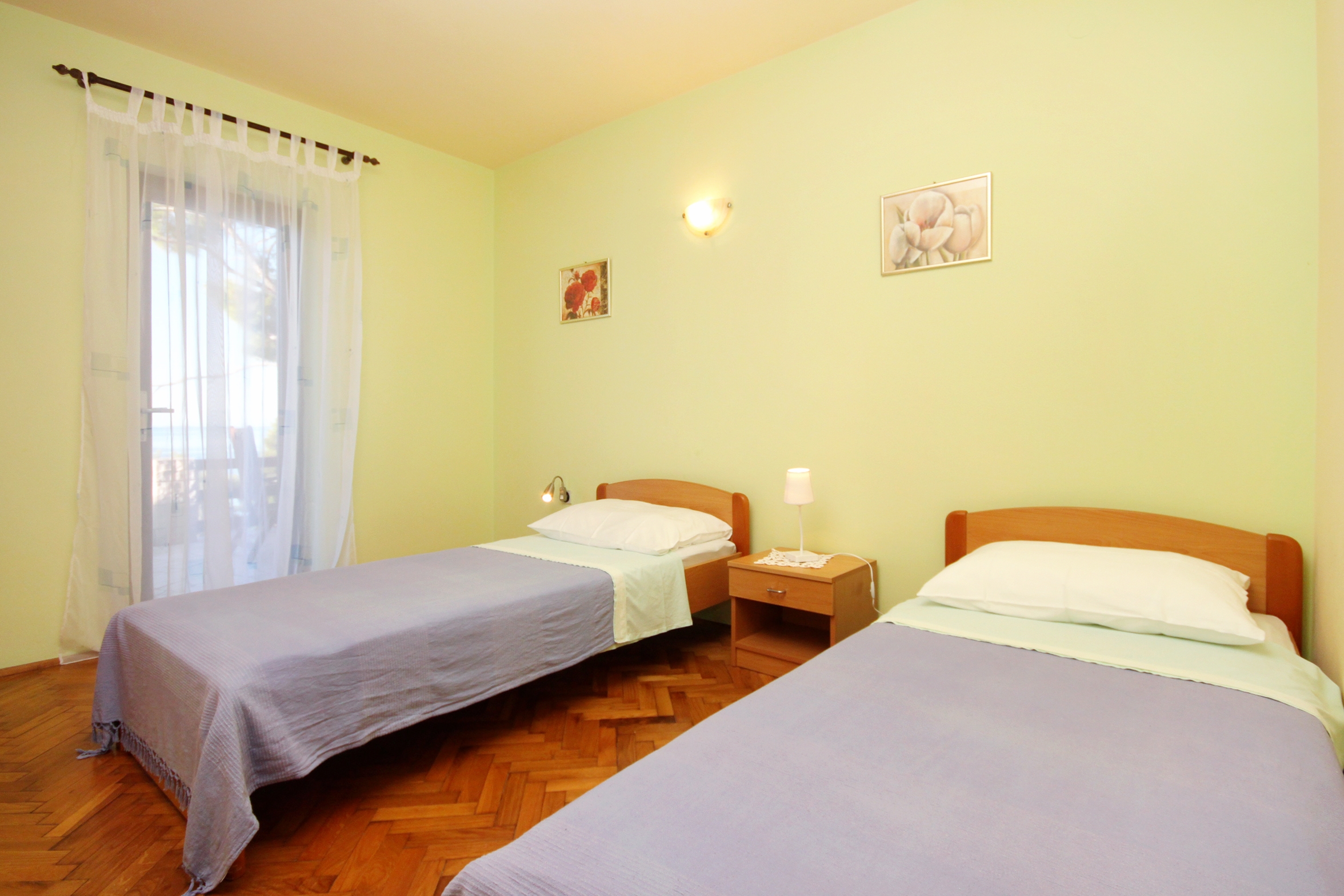 Two bedroom apartment near beach Brna, Korčula  A-c