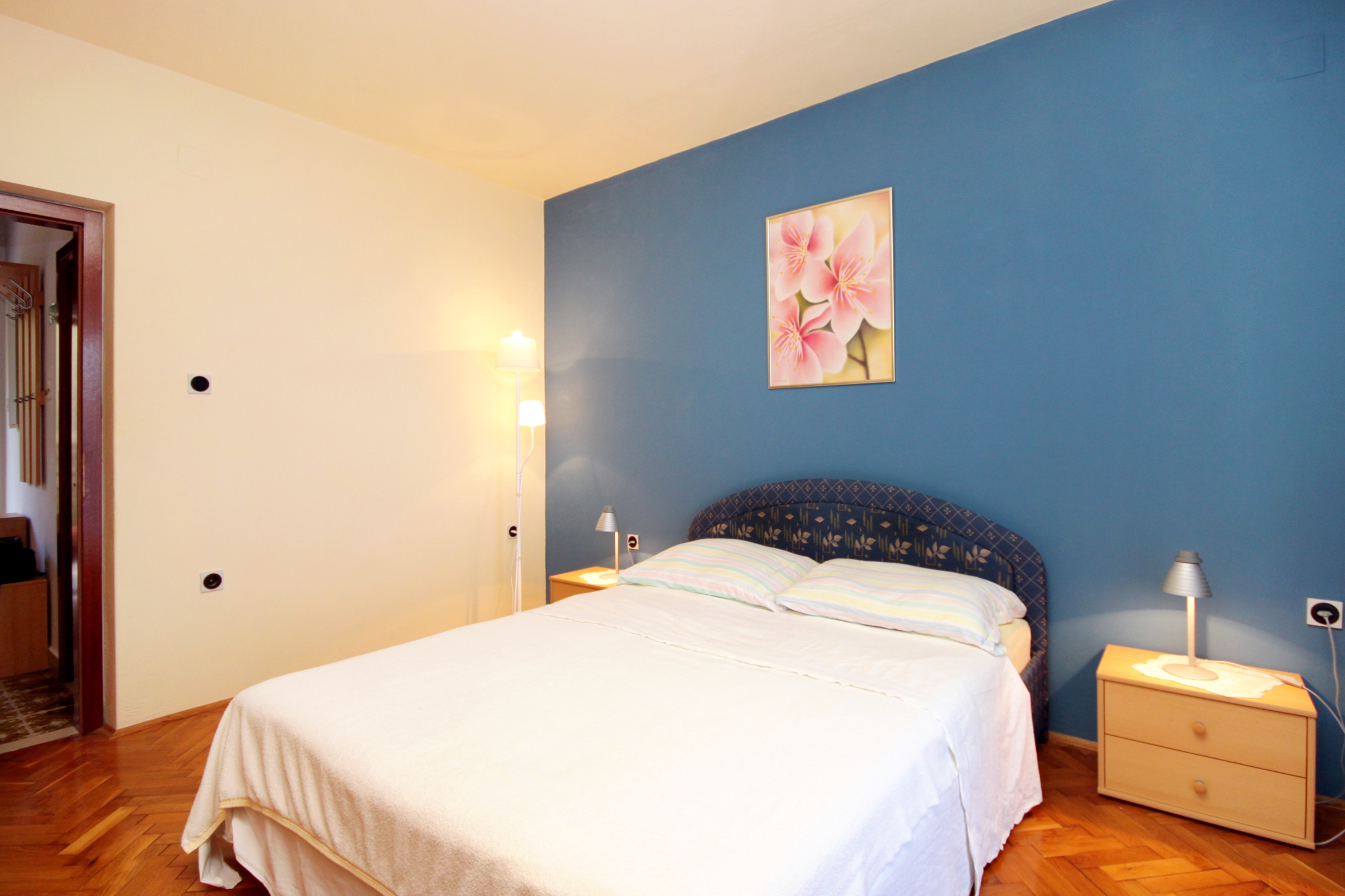 Two bedroom apartment near beach Brna, Korčula  A-c