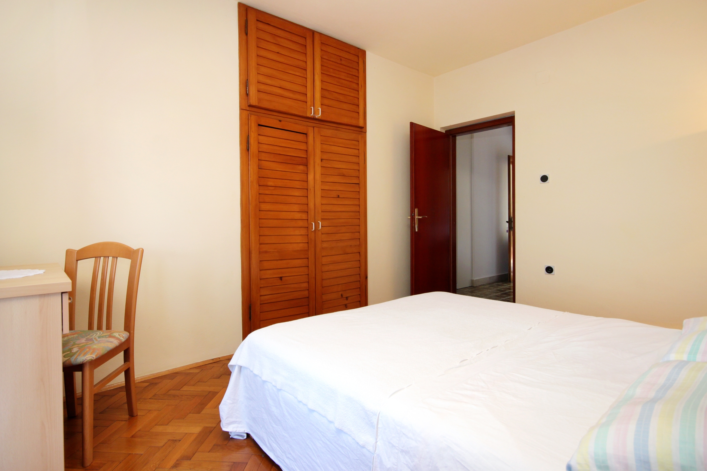 Two bedroom apartment near beach Brna, Korčula  A-c
