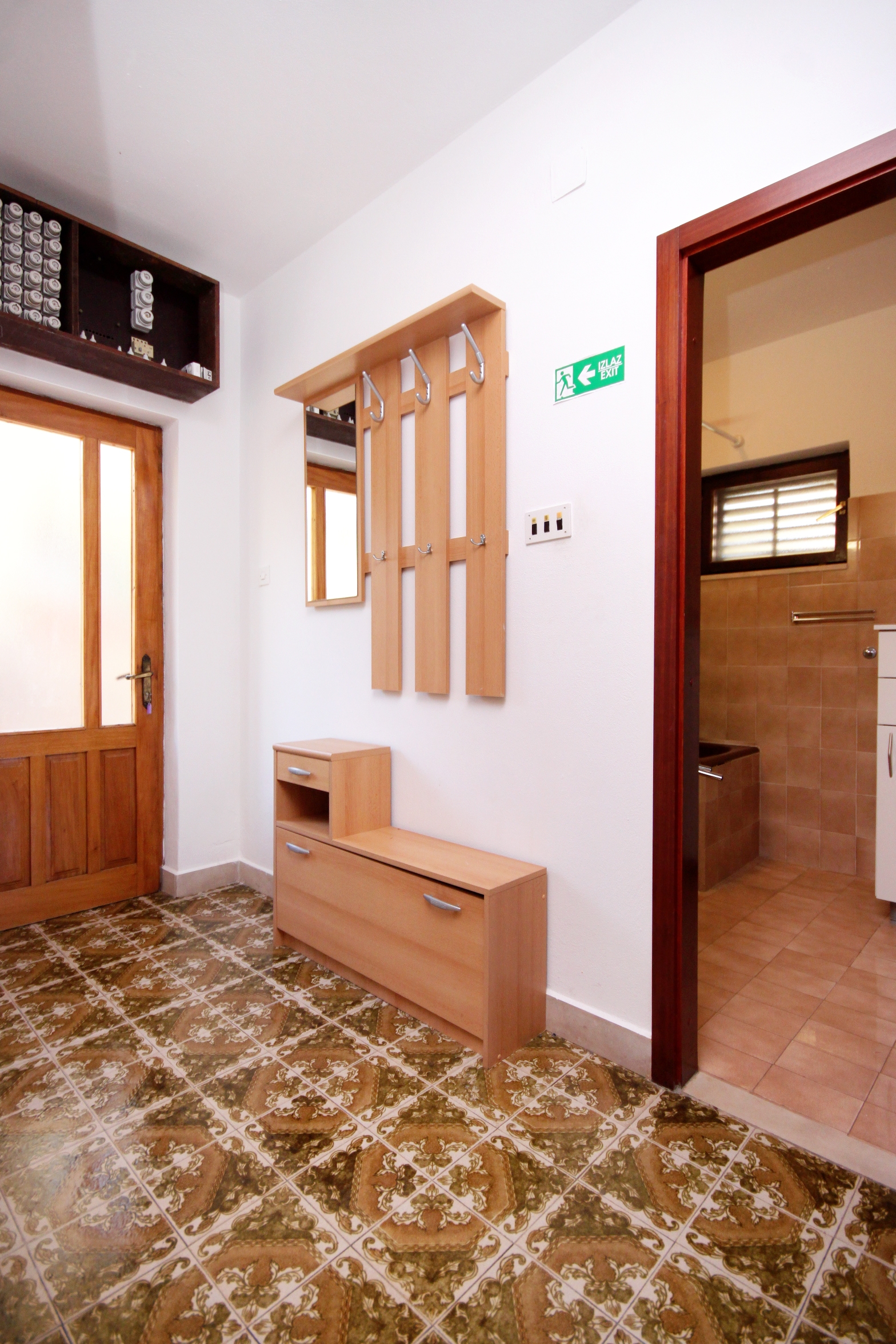 Two bedroom apartment near beach Brna, Korčula  A-c