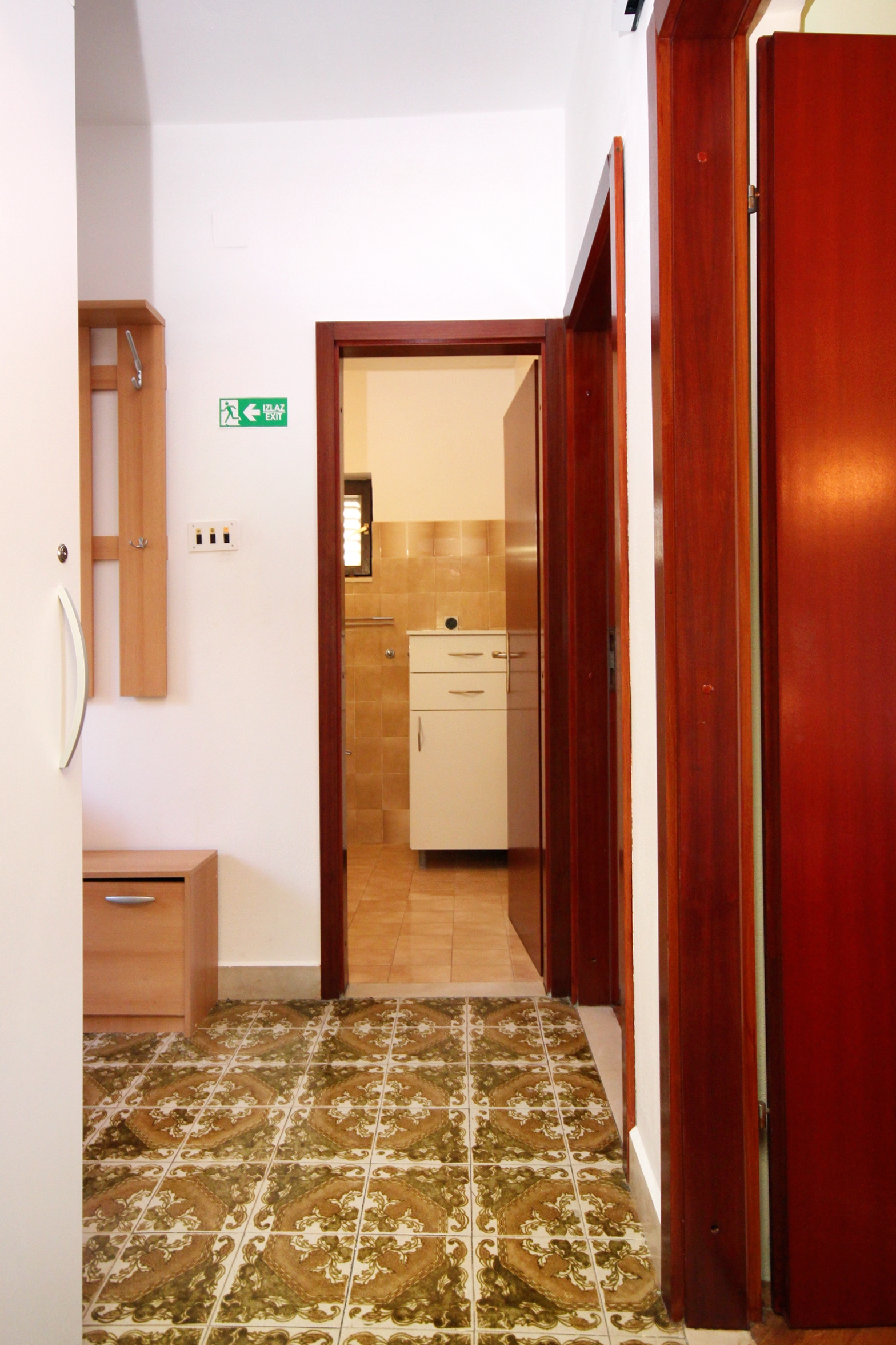 Two bedroom apartment near beach Brna, Korčula  A-c