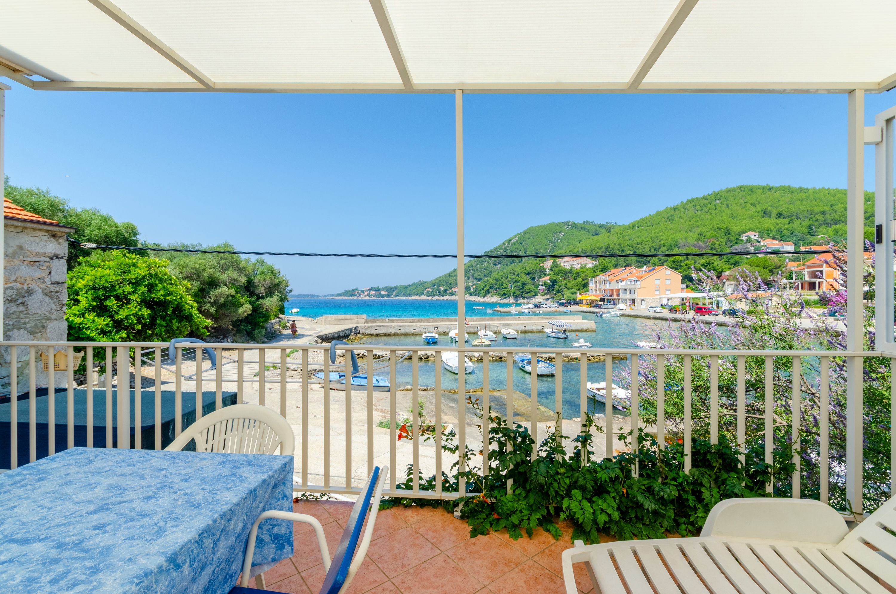 Two bedroom apartment near beach Prižba, Korčula (A-4479-a)