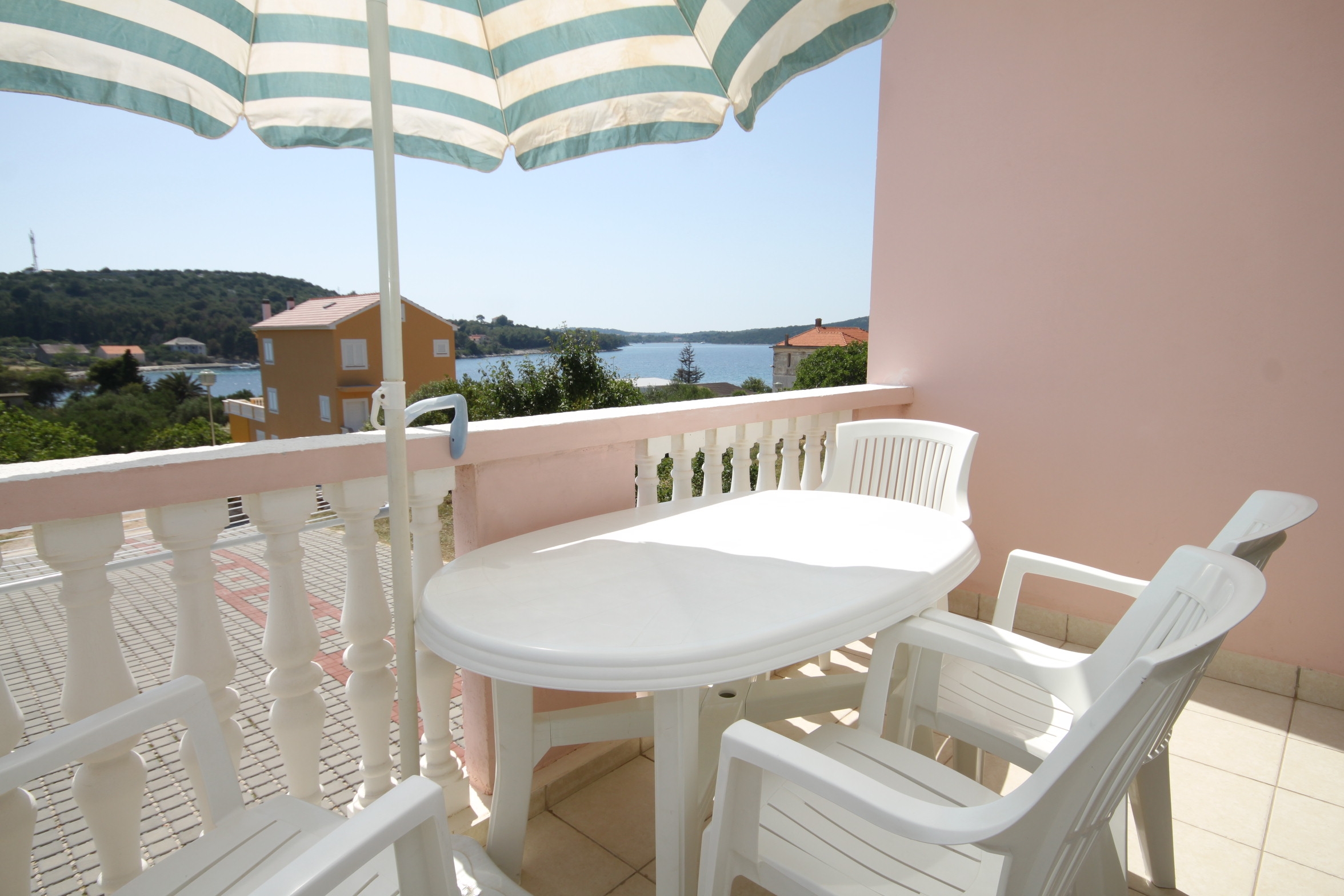 One bedroom apartment with terrace and sea view Cove Soline, Dugi otok (A-448-c) One bedroom apartment with terrace and sea view Cove Soline, Dugi otok (A-448-c)
