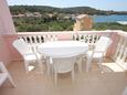 Soline, Terrace in the apartment, with a sea view and WiFi.