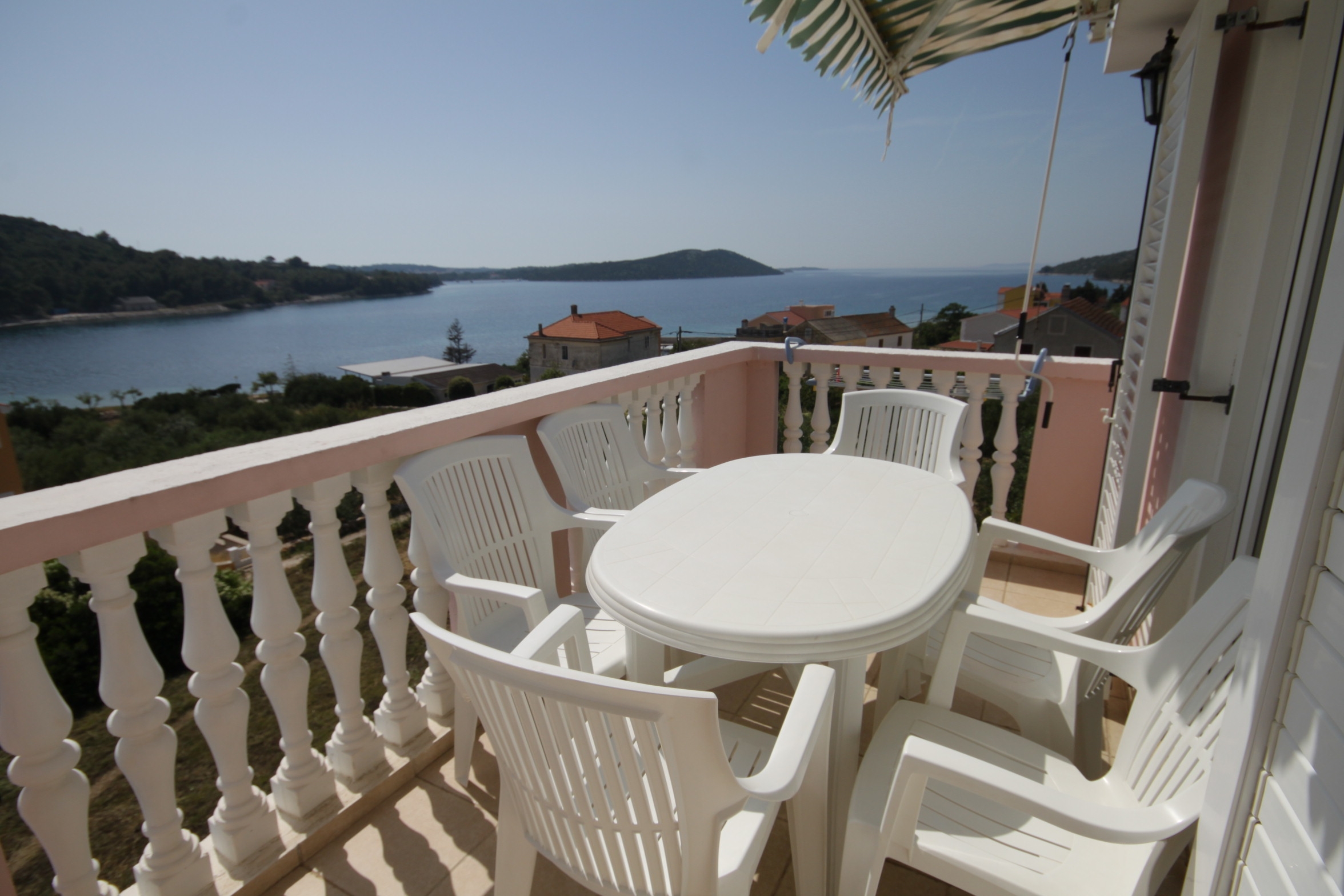 Two bedroom apartment with terrace and sea view Cove Soline, Dugi otok (A-448-g) Two bedroom apartment with terrace and sea view Cove Soline, Dugi otok (A-448-g)