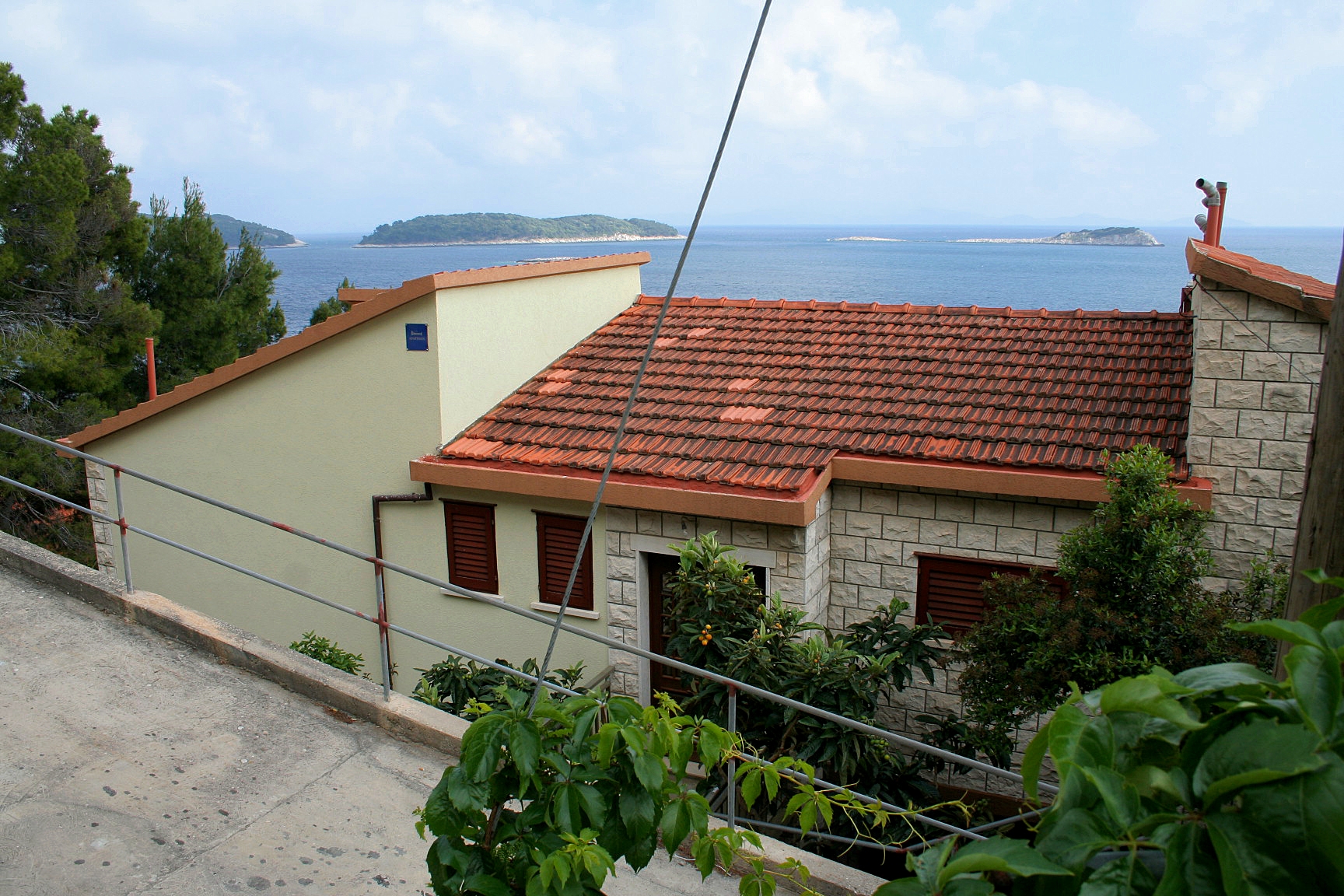 One bedroom apartment near beach Prižba, Korčula (A-4483-a)