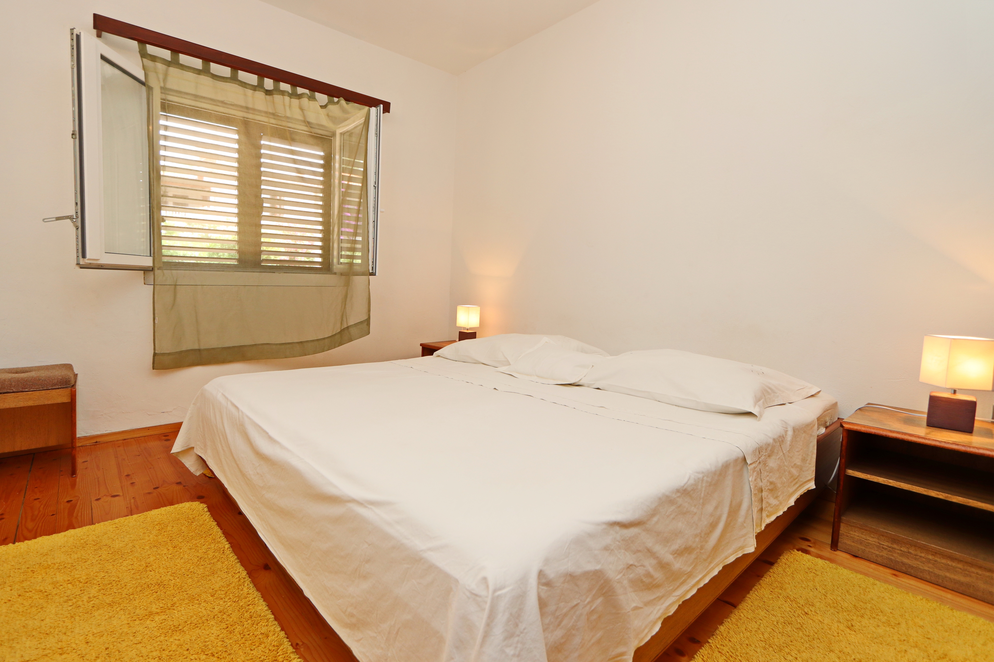 Two bedroom apartment near beach Prižba, Korčula  A-a