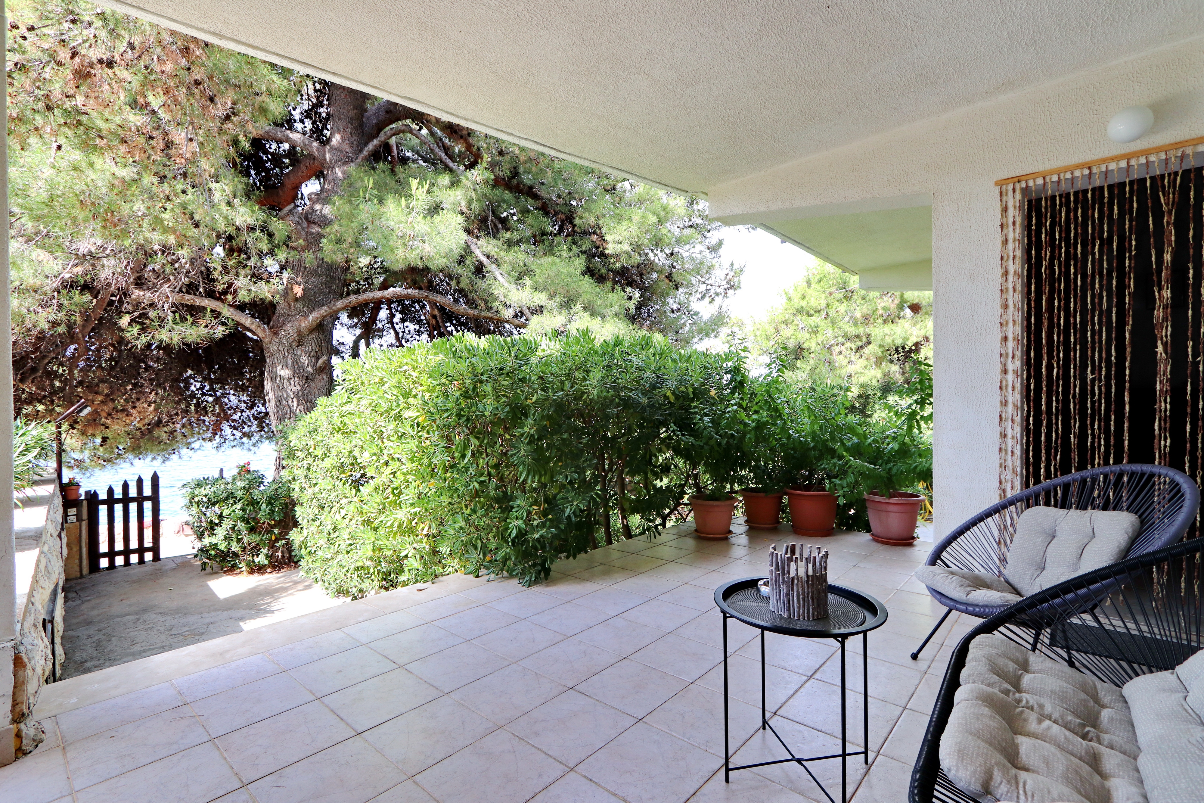 Two bedroom apartment near beach Prižba, Korčula (A-4484-c)