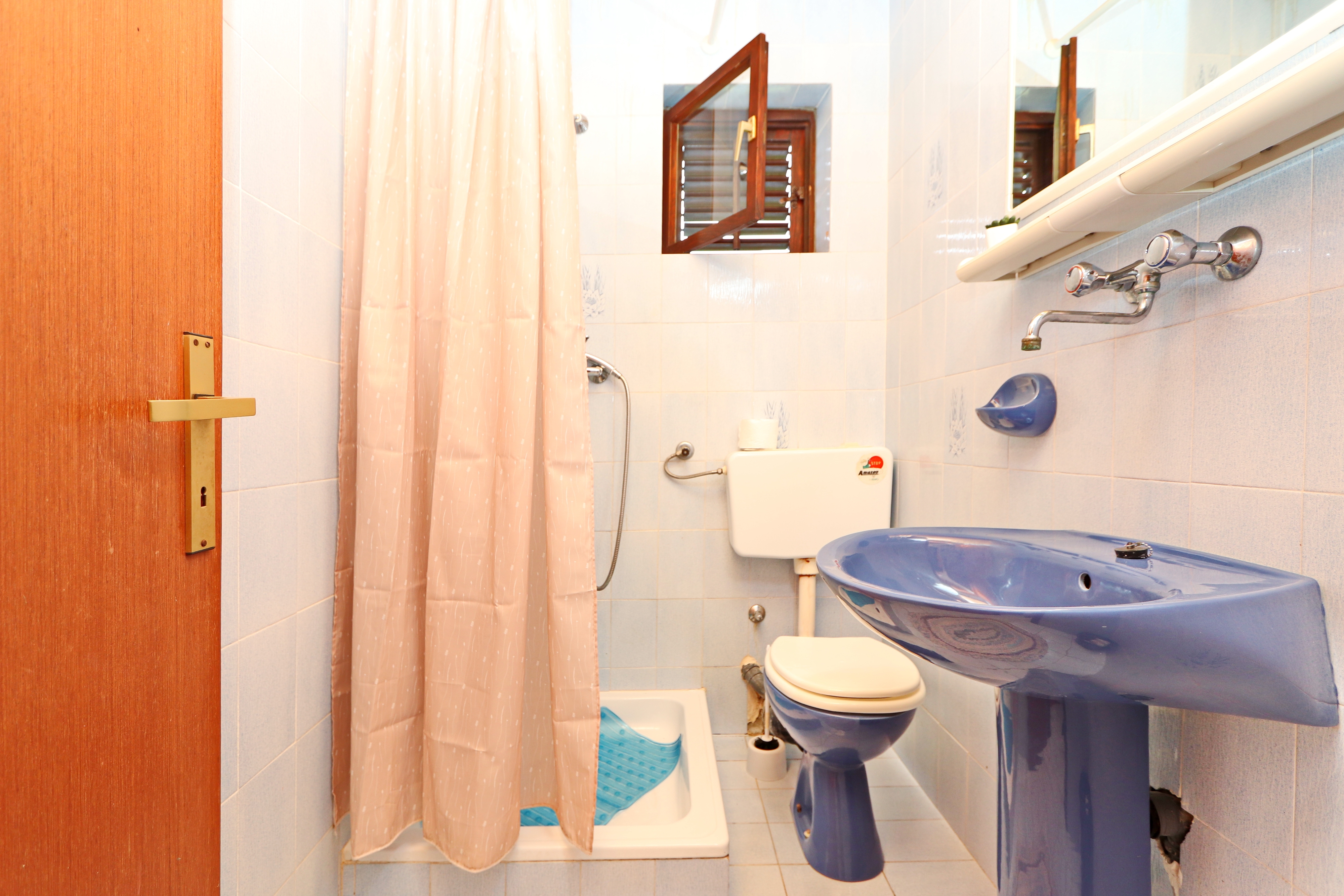 Three bedroom apartment near beach Prižba, Korčula  A-d