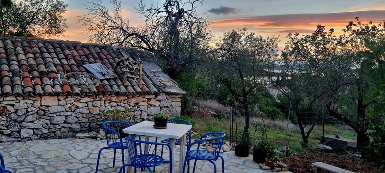 One bedroom apartment with air-conditioning Žman, Dugi otok (A-449-a)