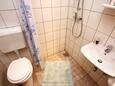 Ванная комната Orebić, Ванная комната в размещении типа studio-apartment, WiFi.