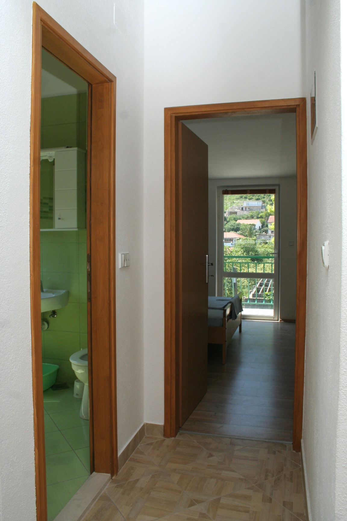 One bedroom apartment with balcony Trpanj, Pelješac  A-a