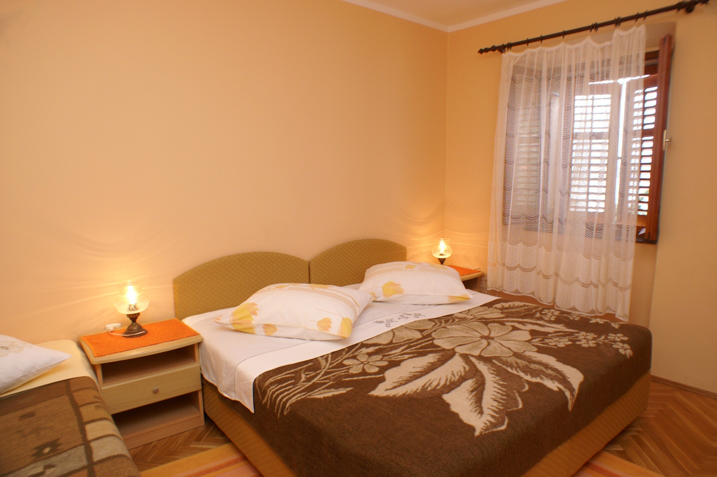 One bedroom apartment near beach Trstenik, Pelješac  A-a