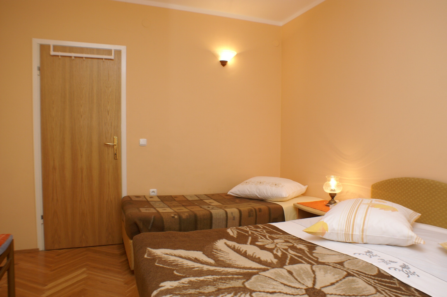 One bedroom apartment near beach Trstenik, Pelješac  A-a