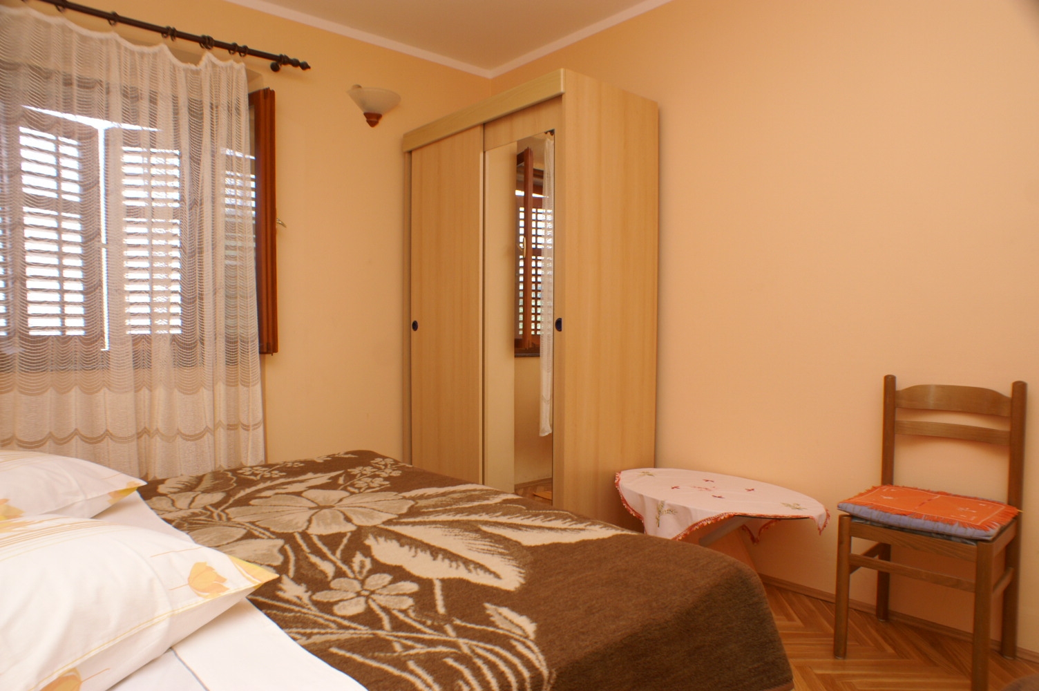 One bedroom apartment near beach Trstenik, Pelješac (A-4511-a)