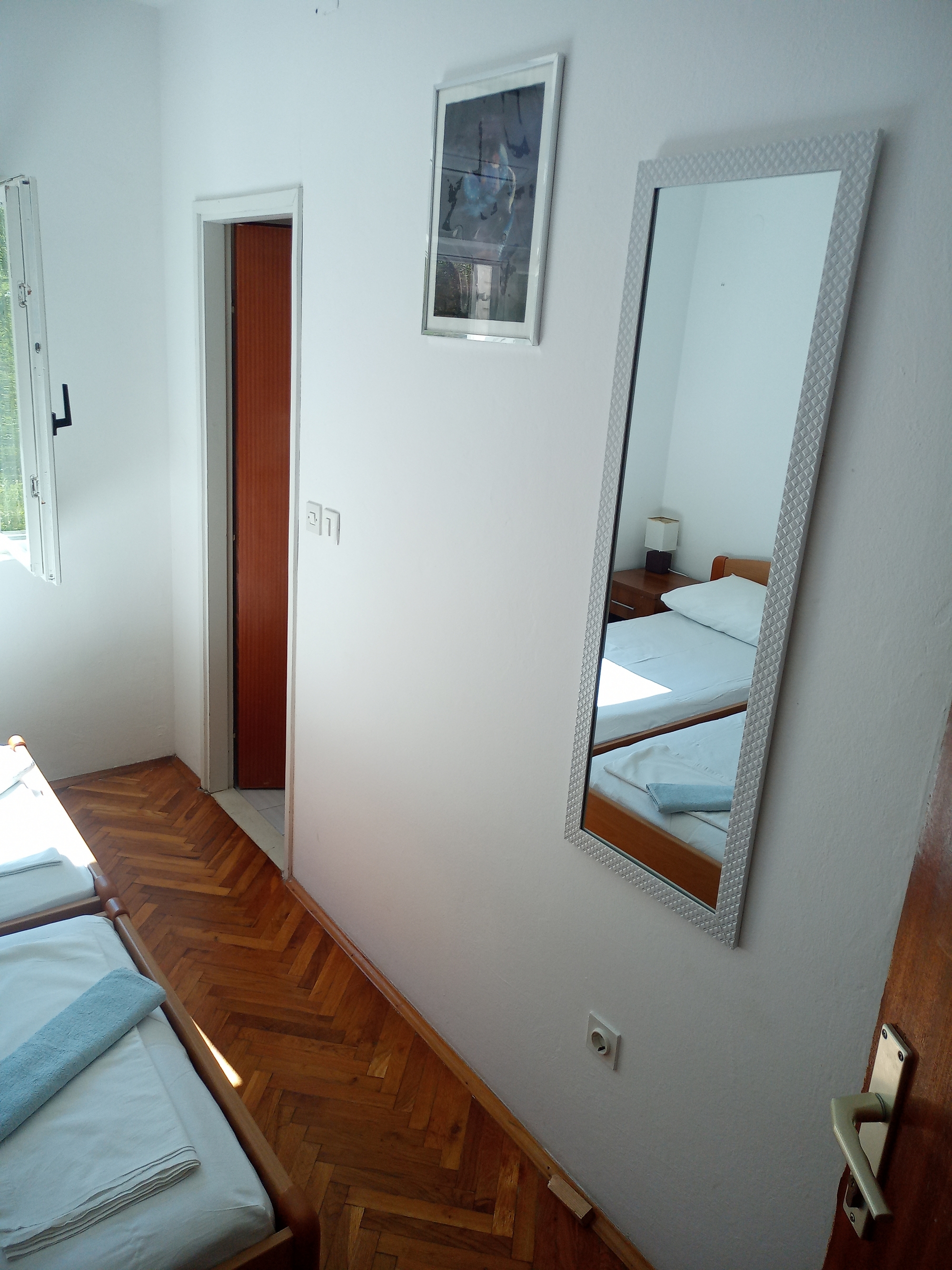 Comfortable and spacious apartment near beach Cove Velika Prapratna, Pelješac  A-c