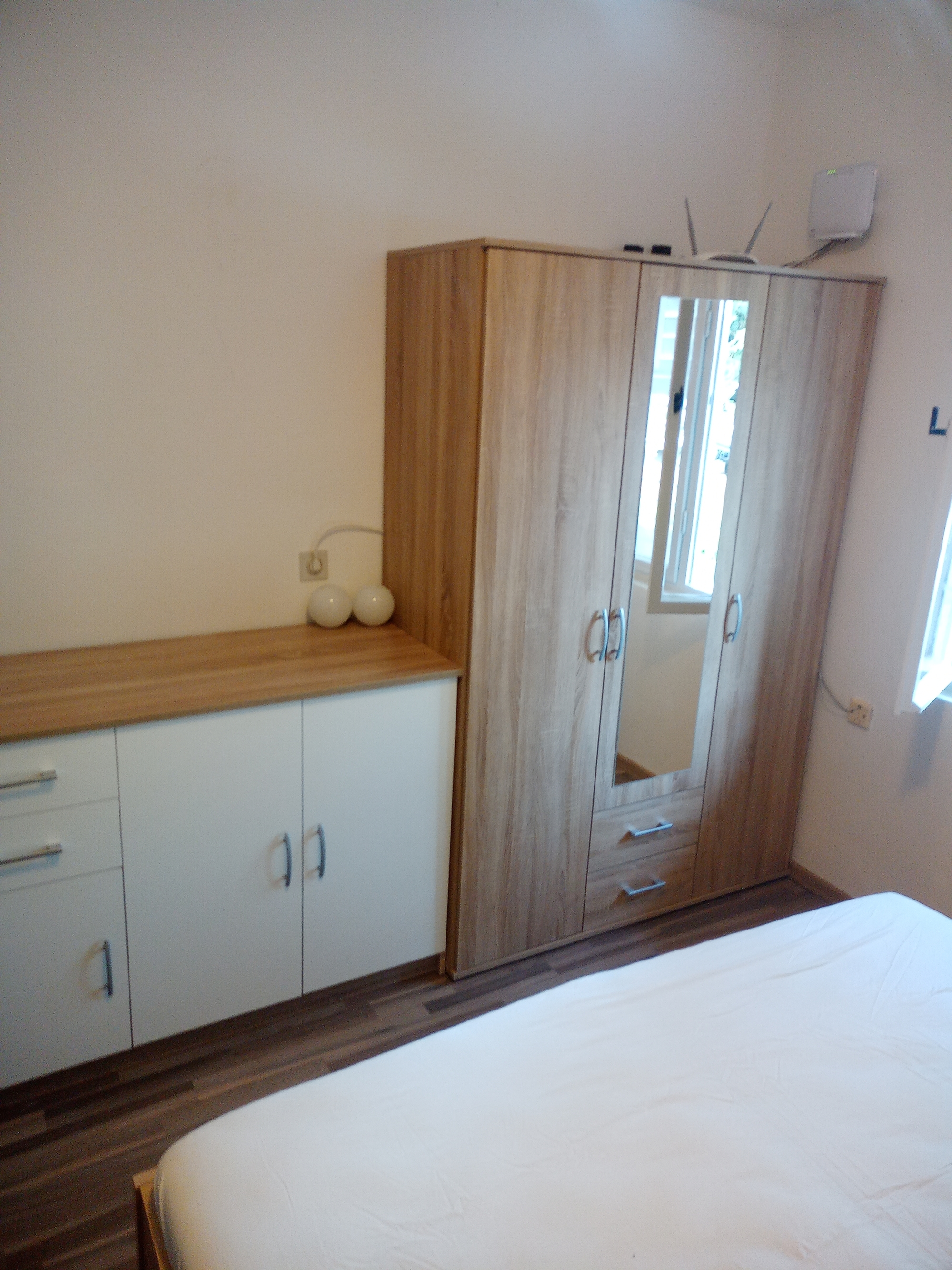 Comfortable and spacious apartment near beach Cove Velika Prapratna, Pelješac  A-c