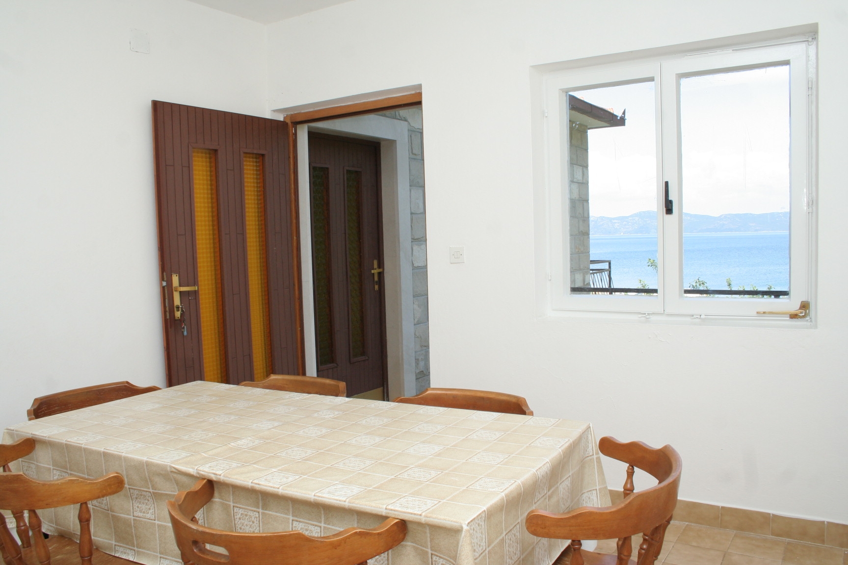 Comfortable and spacious apartment near beach Cove Velika Prapratna, Pelješac (A-4515-c)