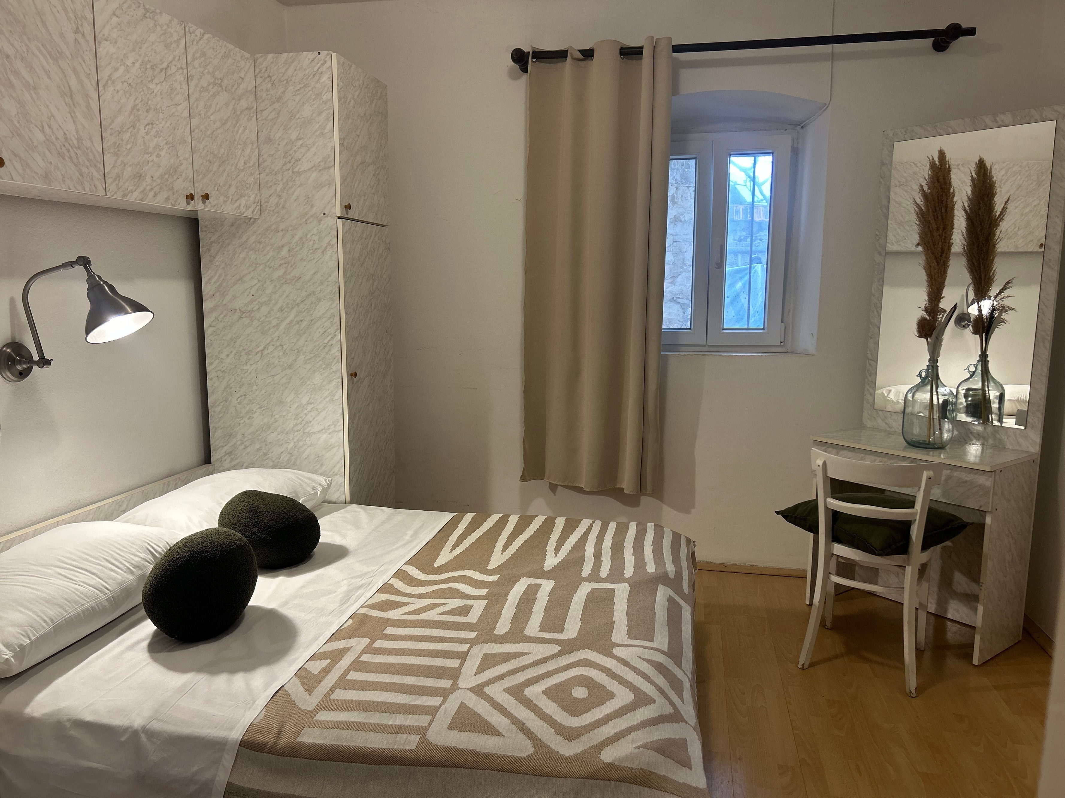 One bedroom apartment near beach Orebić, Pelješac  A-b