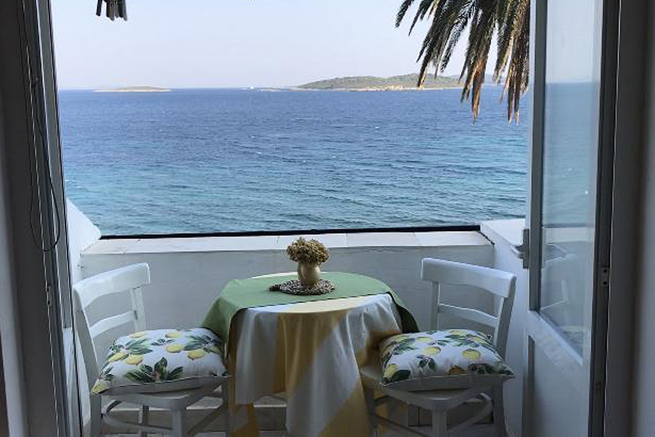 One bedroom apartment near beach Orebić, Pelješac  A-d