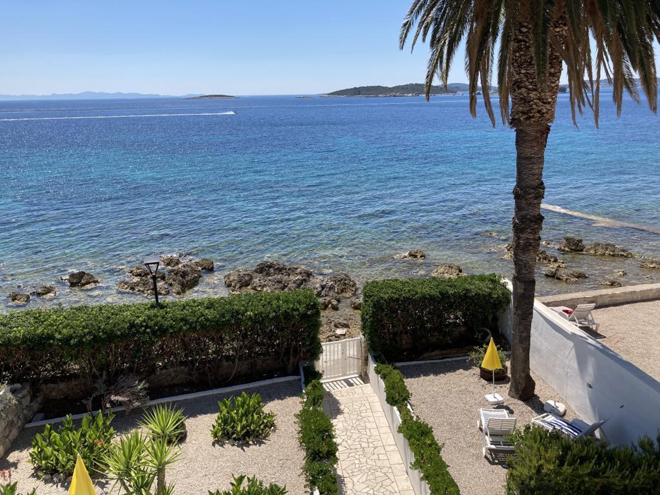 One bedroom apartment near beach Orebić, Pelješac  A-d