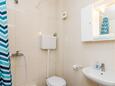 Salle de bain Drače, Salle de bain dans l’hébergement en type studio-apartment, WiFi.