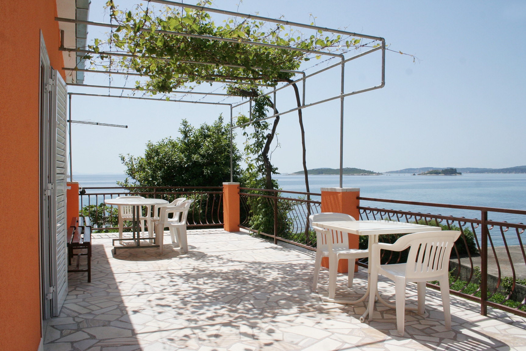 Three bedroom apartment near beach Orebić, Pelješac (A-4537-a) Three bedroom apartment near beach Orebić, Pelješac (A-4537-a)