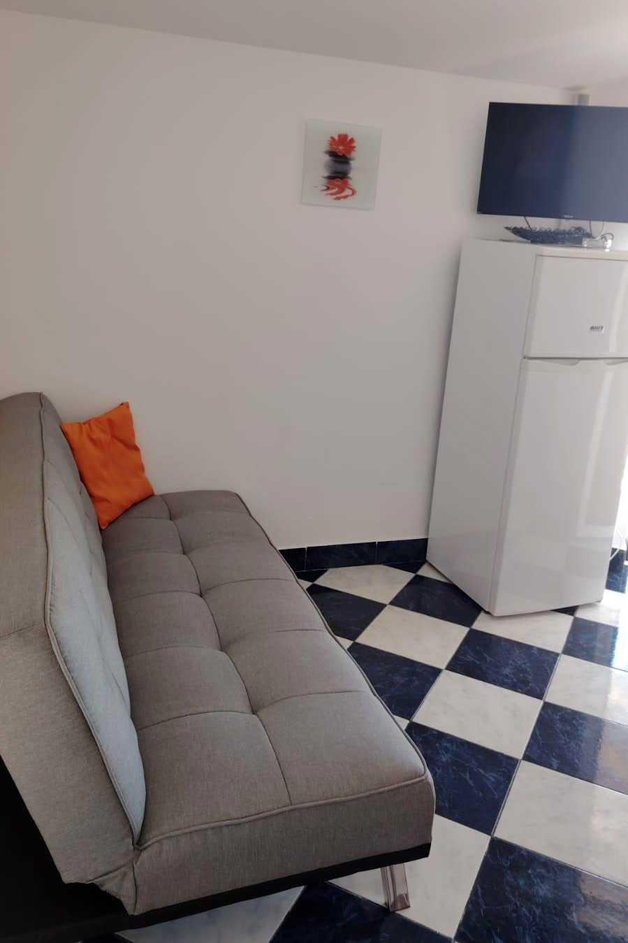 One bedroom apartment with terrace and sea view Kučište - Perna (Pelješac) (A-4538-d)