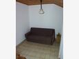 Sali, Living room in the apartment, air condition available, (pet friendly) and WiFi.