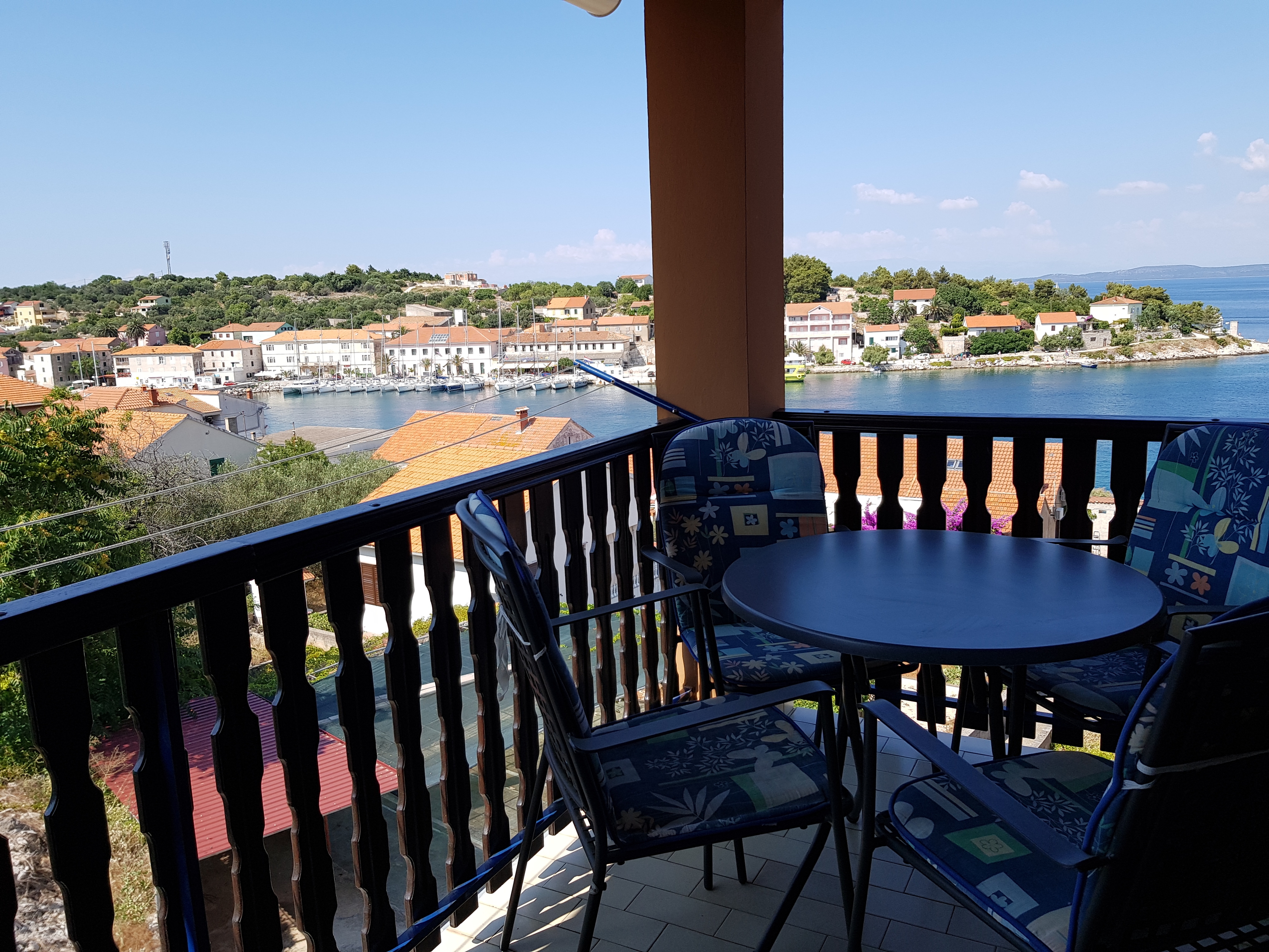 One bedroom apartment with terrace and sea view Sali (Dugi otok) (A-454-a) One bedroom apartment with terrace and sea view Sali (Dugi otok) (A-454-a)