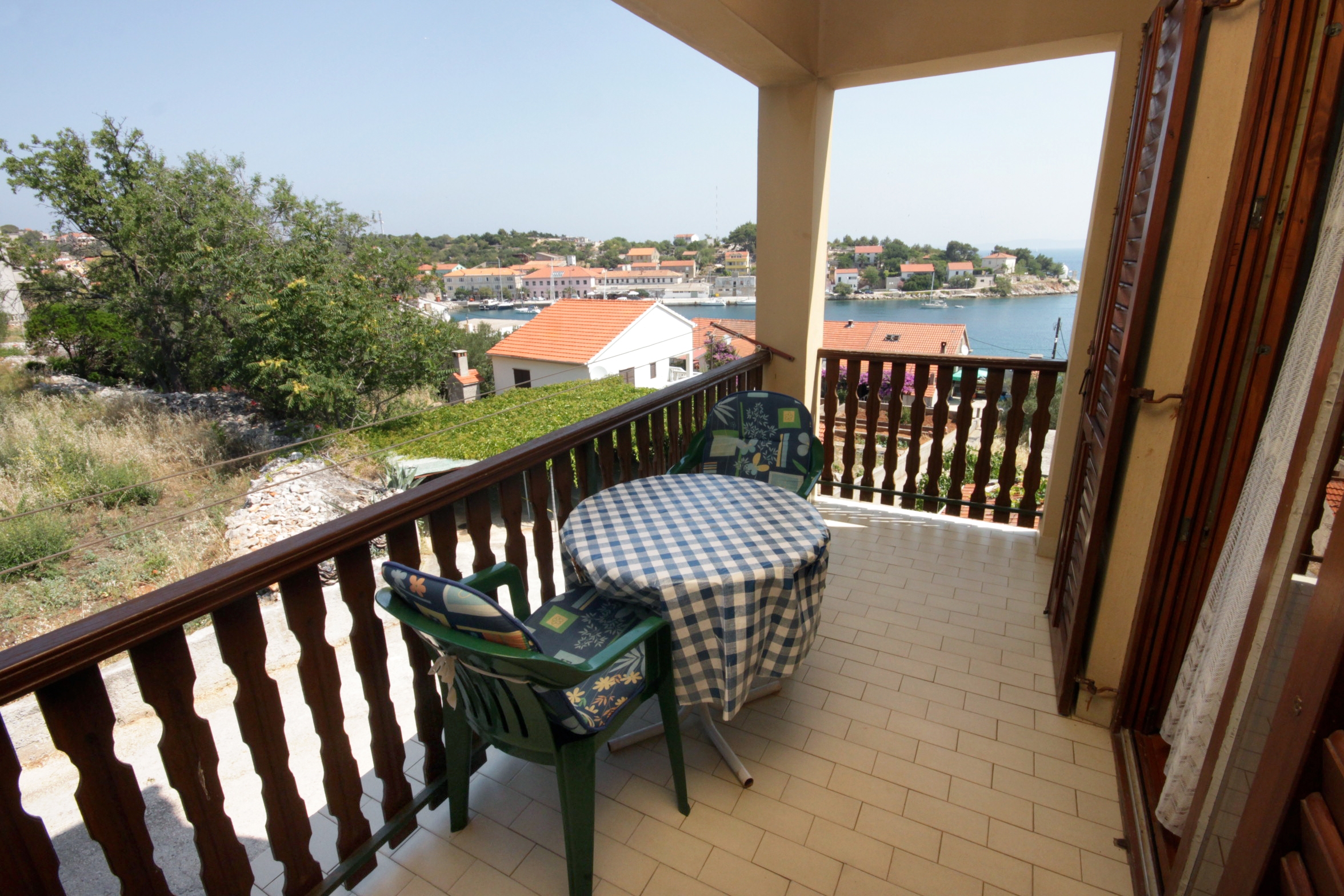 One bedroom apartment with balcony and sea view Sali, Dugi otok  A-c