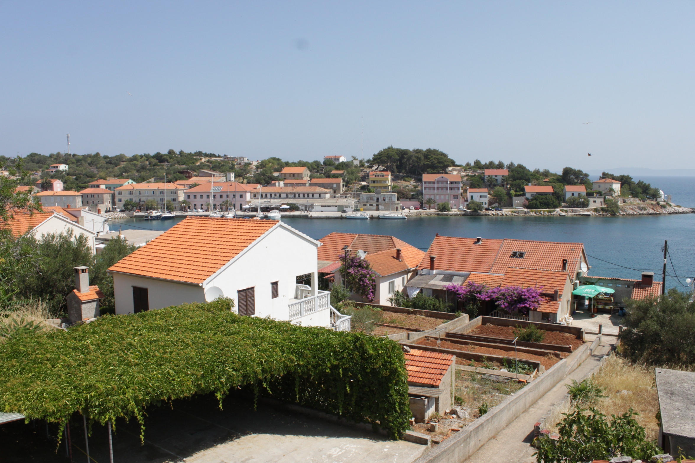 One bedroom apartment with balcony and sea view Sali, Dugi otok  A-c