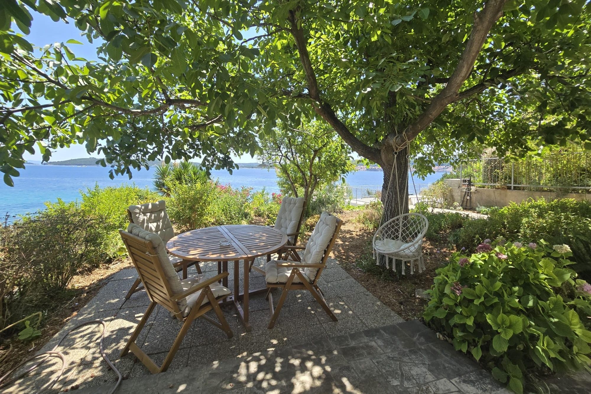 Two bedroom apartment near beach Kučište - Perna, Pelješac  A-c