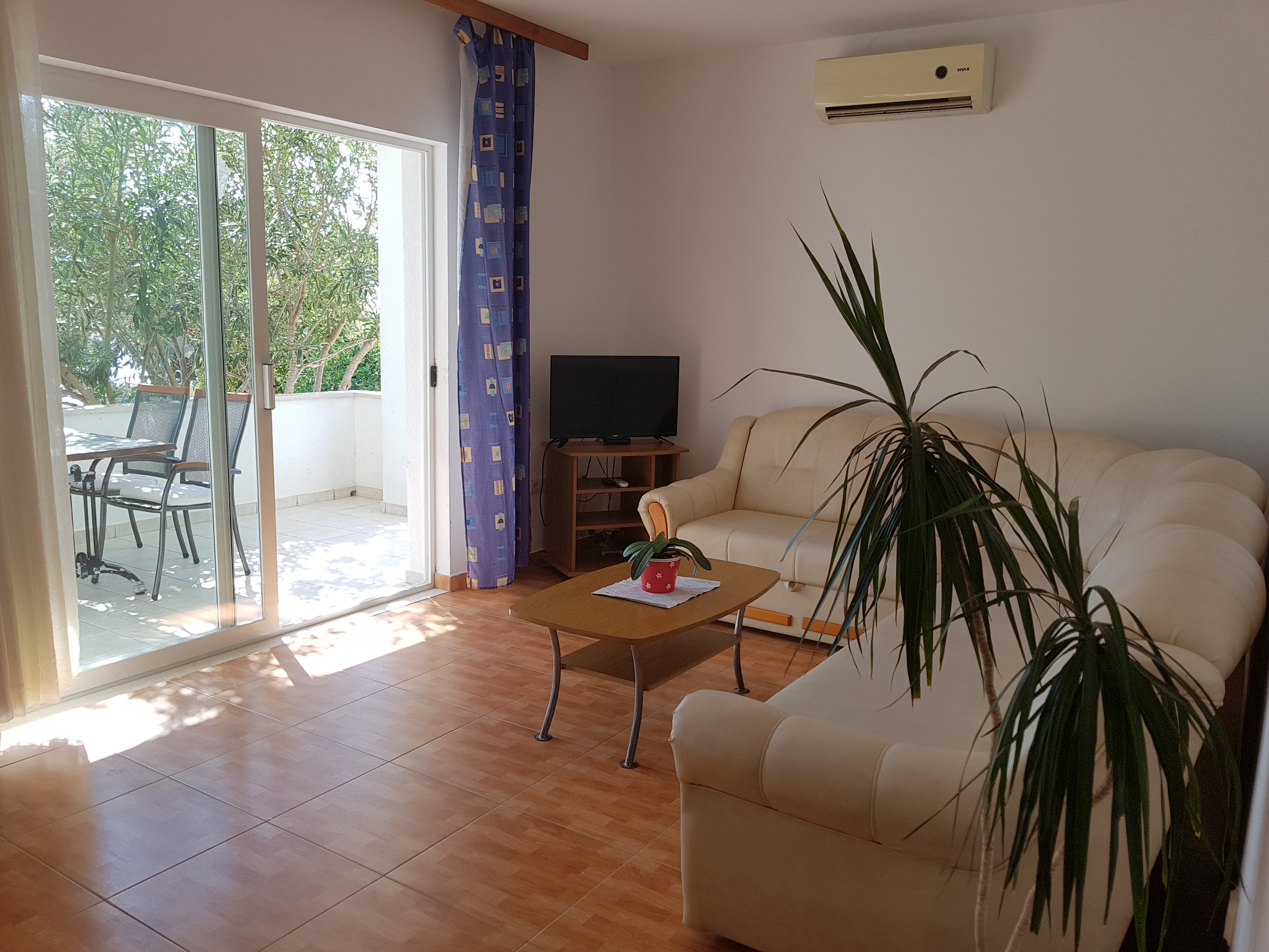 Two bedroom apartment near beach Kučište - Perna, Pelješac (A-4545-b) Two bedroom apartment near beach Kučište - Perna, Pelješac (A-4545-b)