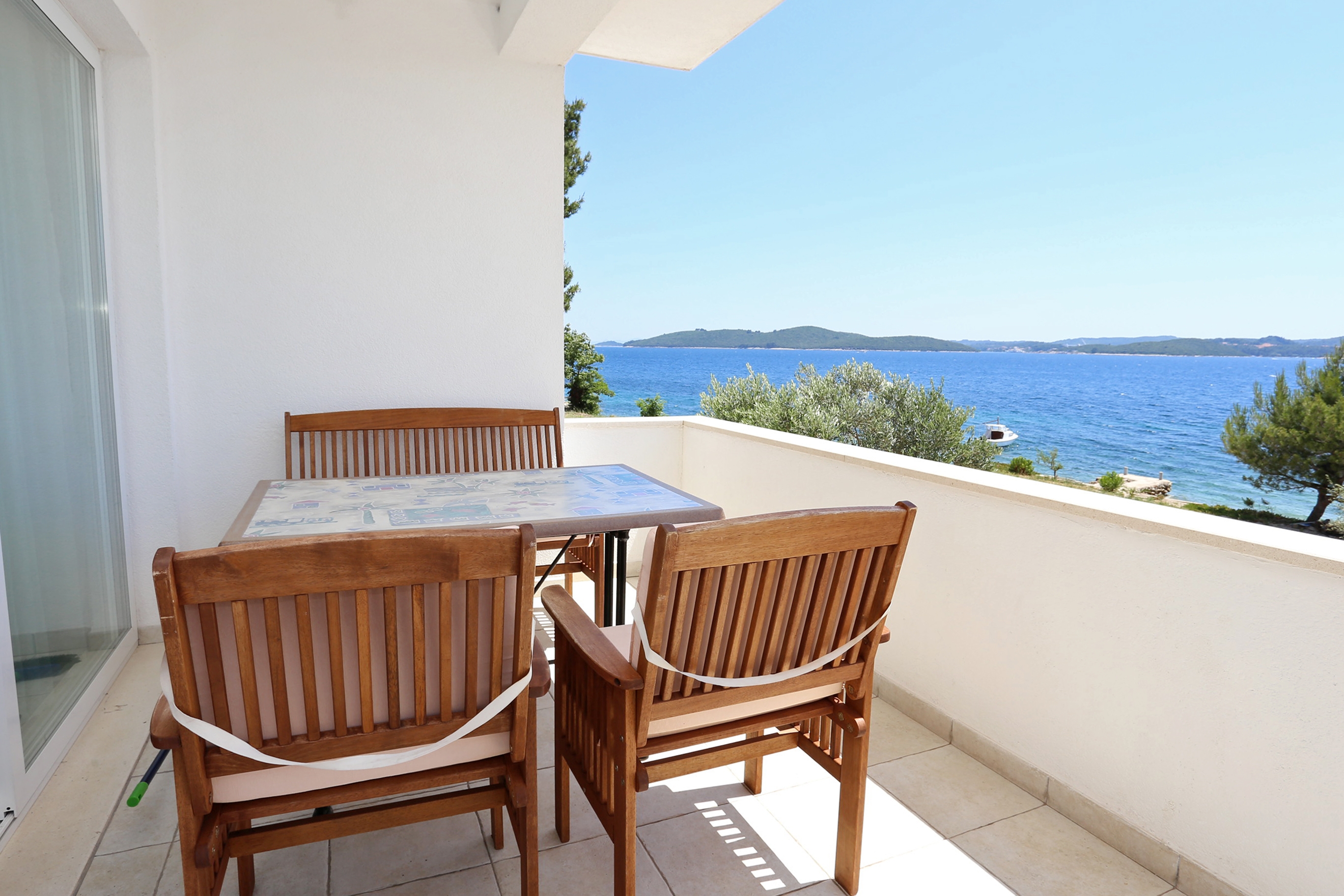 Two bedroom apartment near beach Kučište - Perna, Pelješac  A-d