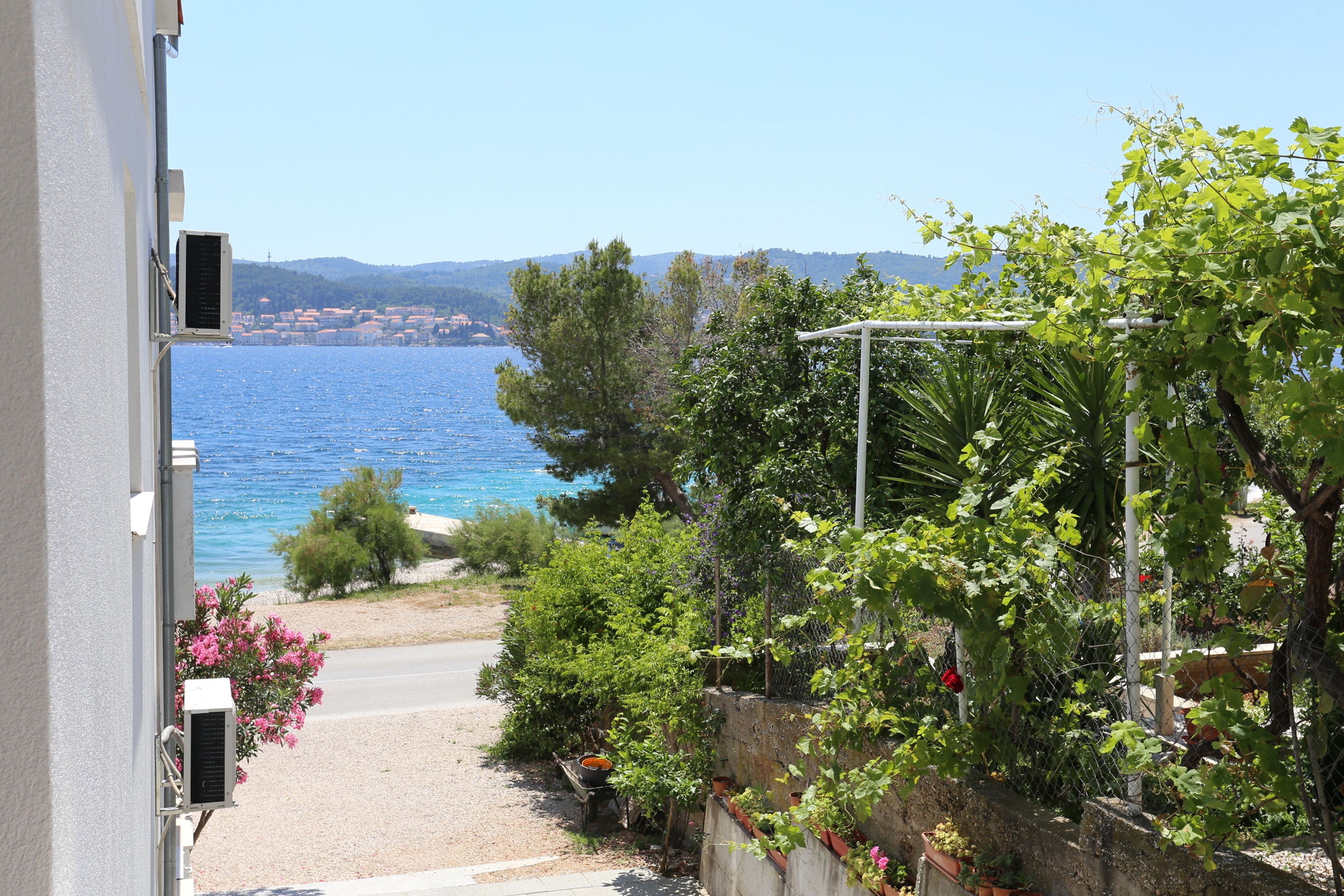 Two bedroom apartment near beach Kučište - Perna, Pelješac  A-d